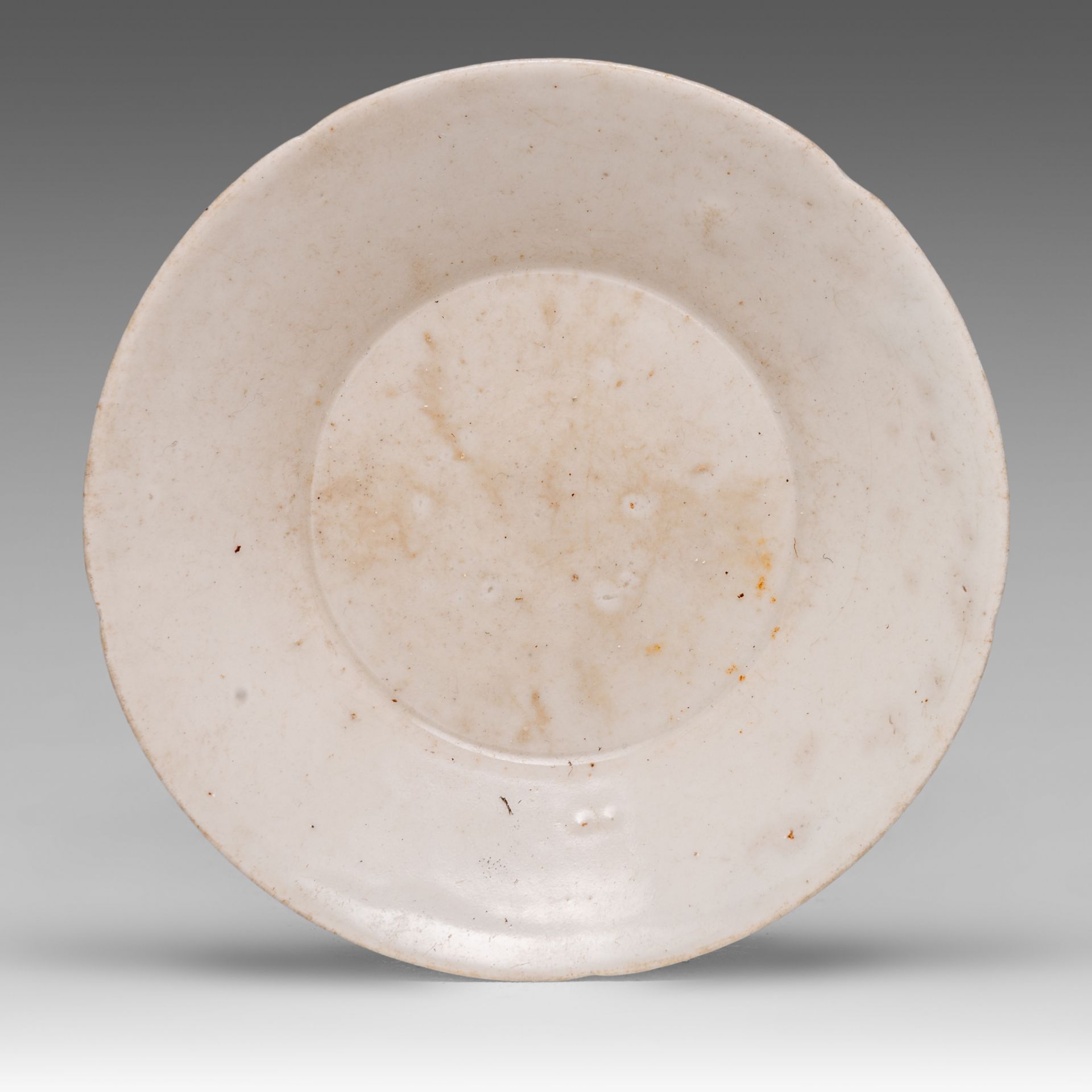 Two Chinese qingbai dish and a funerary urn, presumably Song/Yuan dynasty, H - dia cm - Image 8 of 9