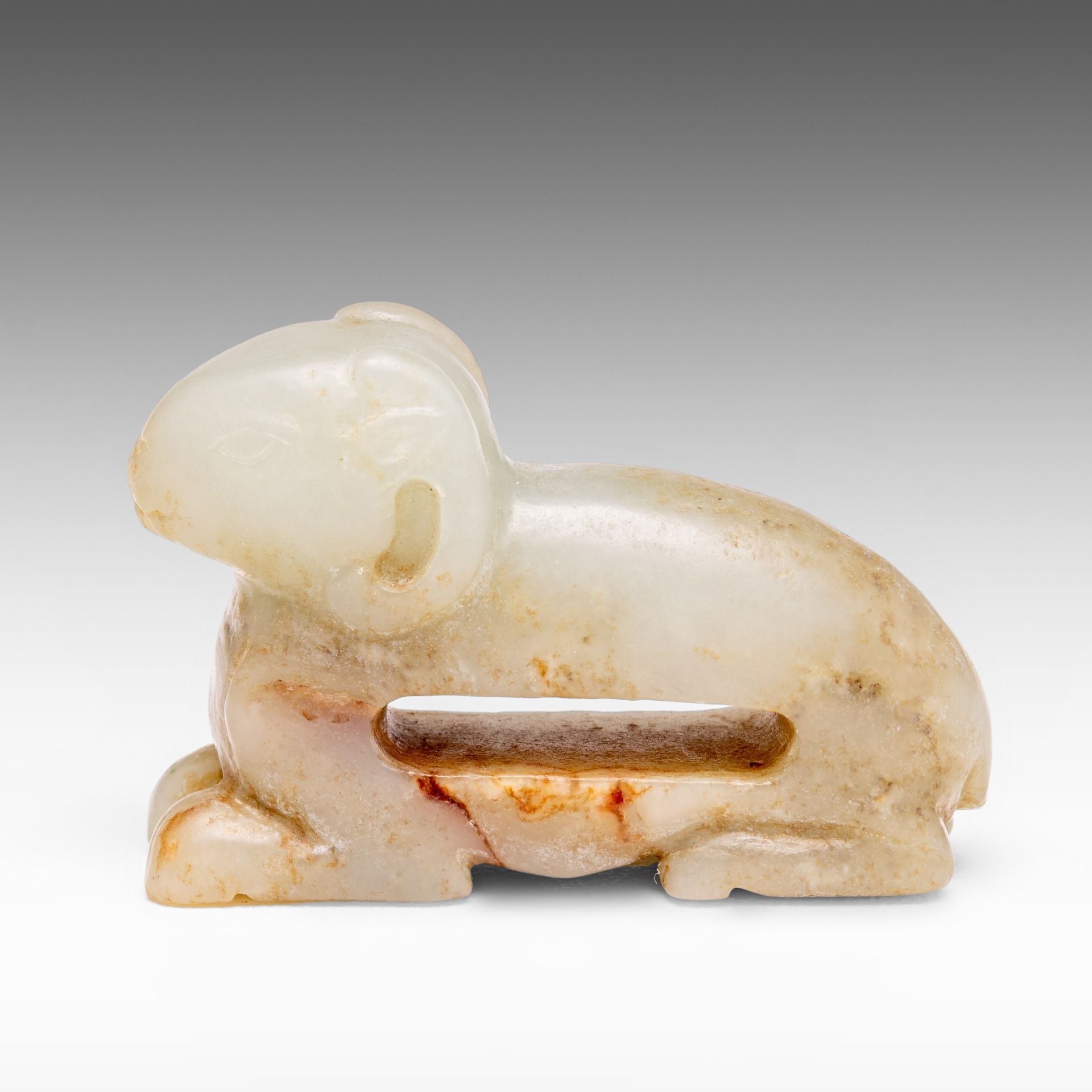 A Chinese mottled jade carving of a ram, H 4,8 - L 6,7 cm - Image 4 of 8