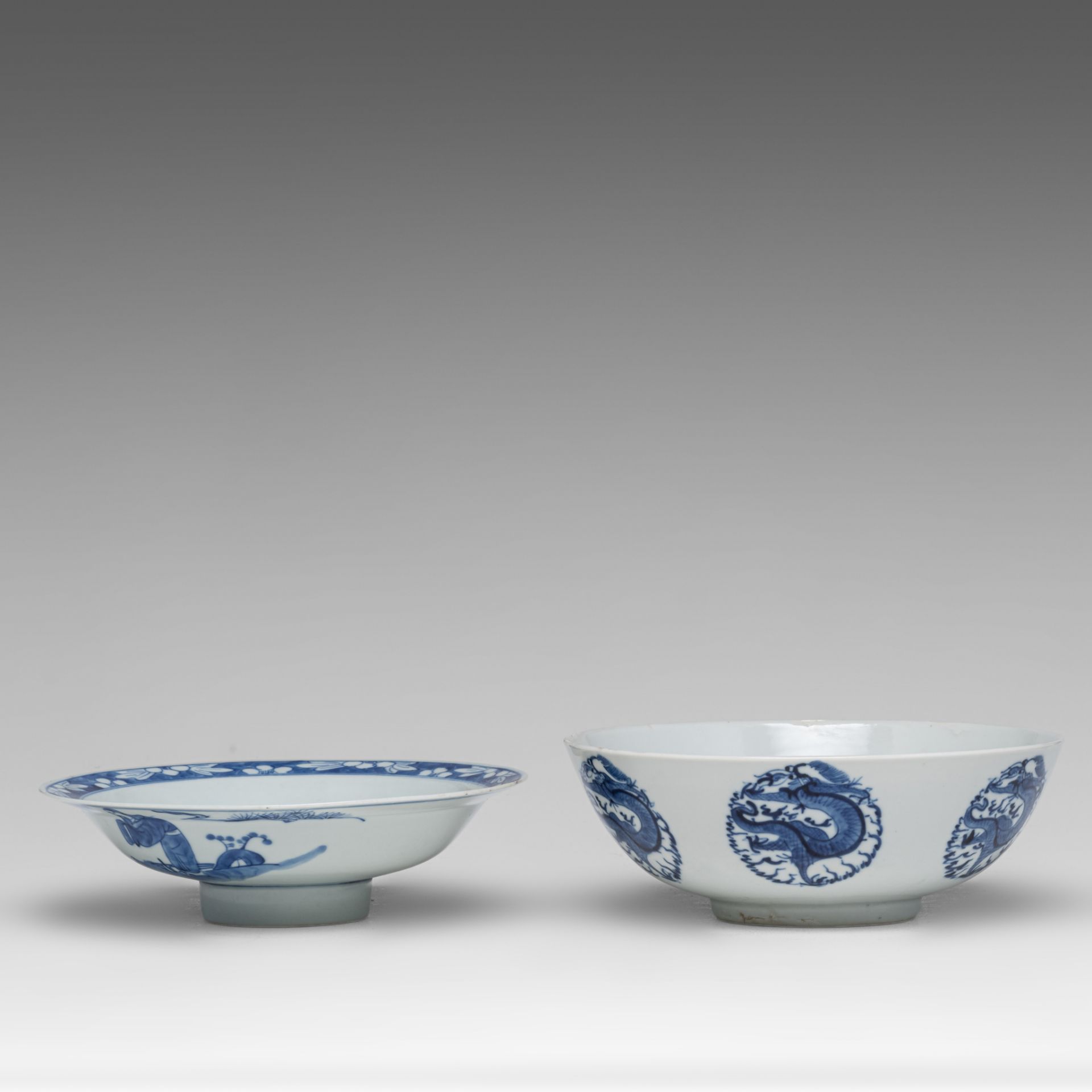 A collection of Chinese blue and white bowls and a pair of celadon vases, late 19thC/Republic period - Image 6 of 19