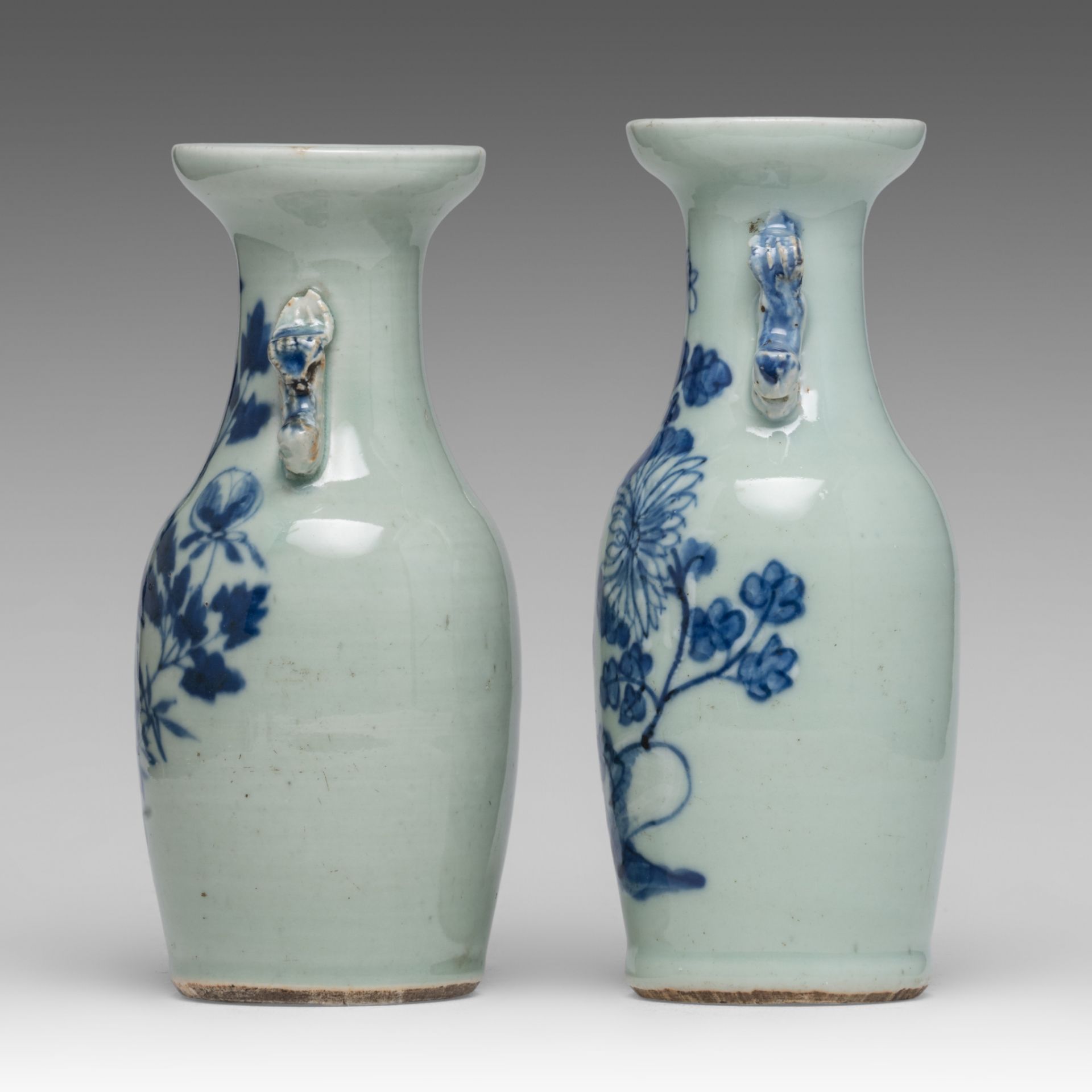 A collection of Chinese blue and white bowls and a pair of celadon vases, late 19thC/Republic period - Image 9 of 19
