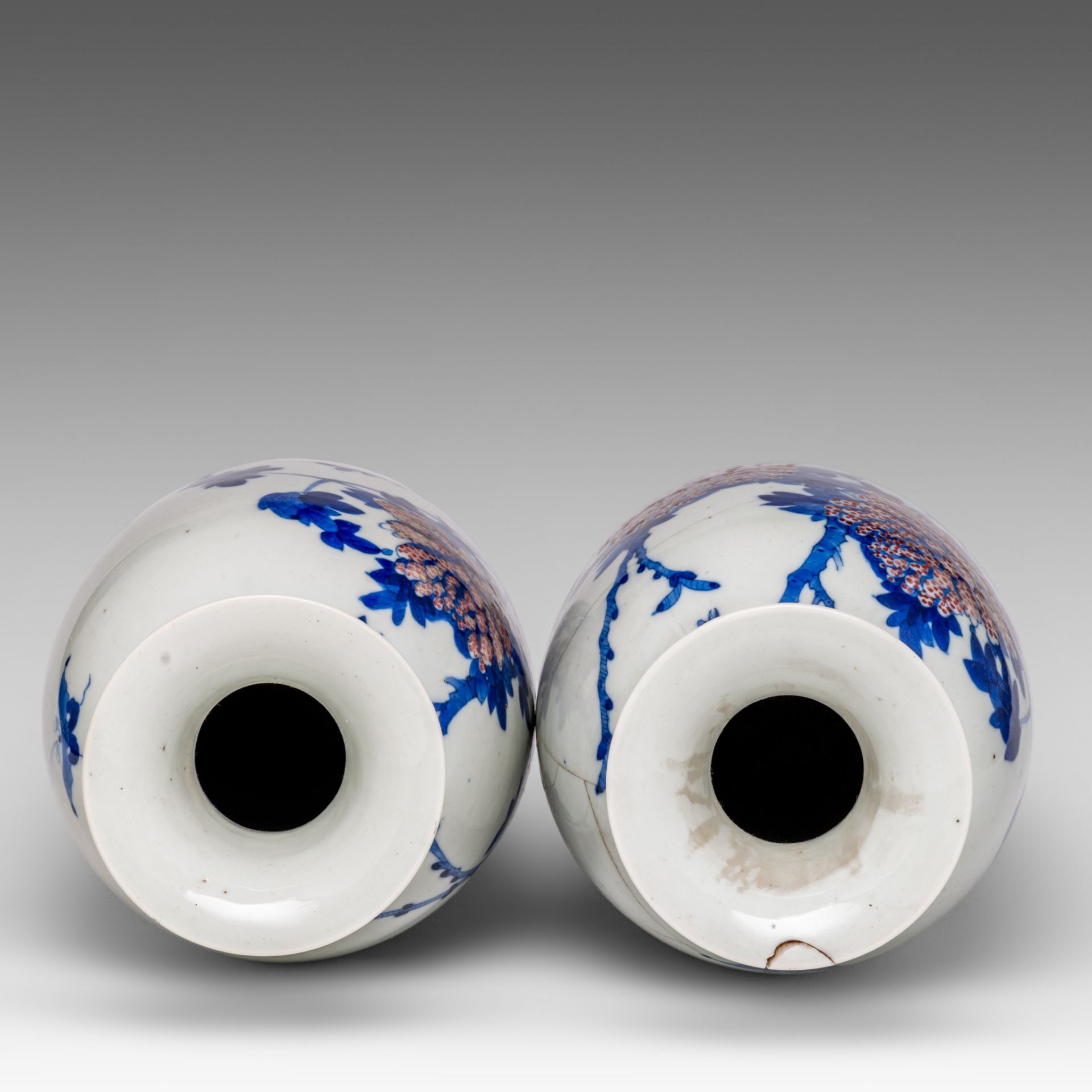 A pair of Chinese blue and white and copper-red 'Pheasant and Peony' vases, with a Kangxi mark, late - Image 5 of 6