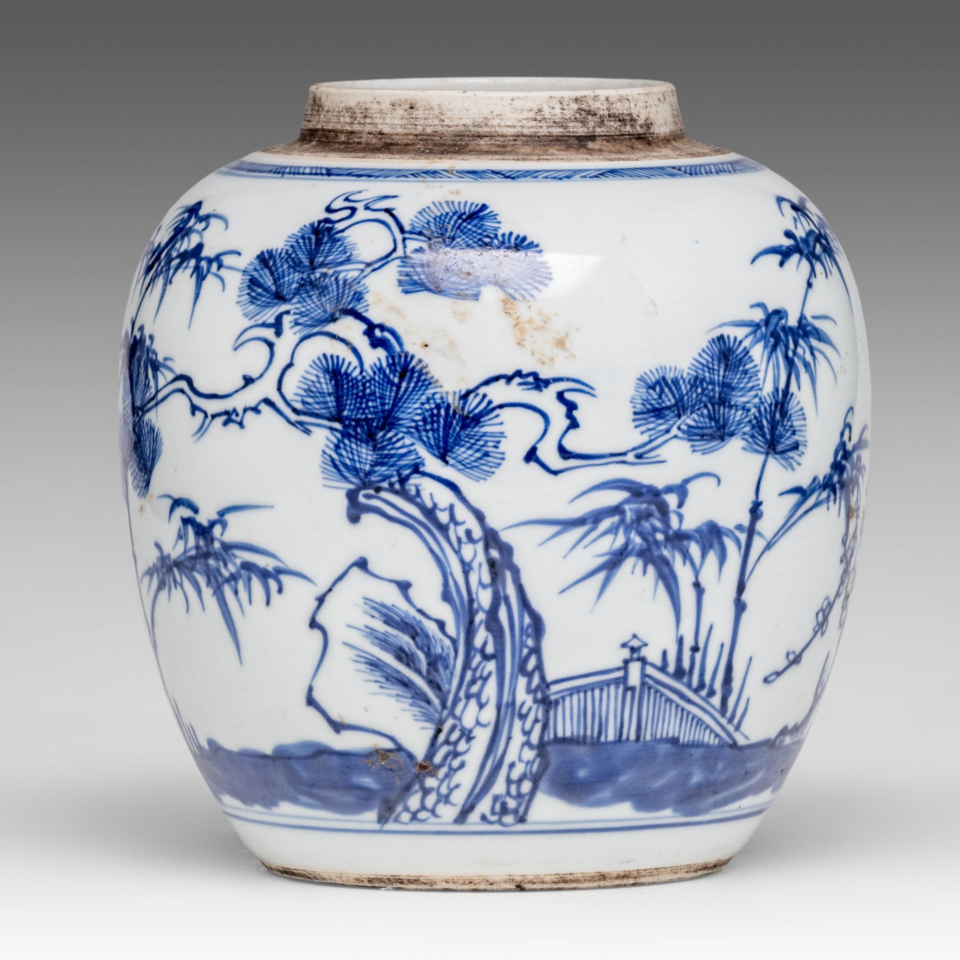 A Chinese blue and white 'Three Friends of Winter' jar, 18thC, H 17,5 cm - Image 4 of 6