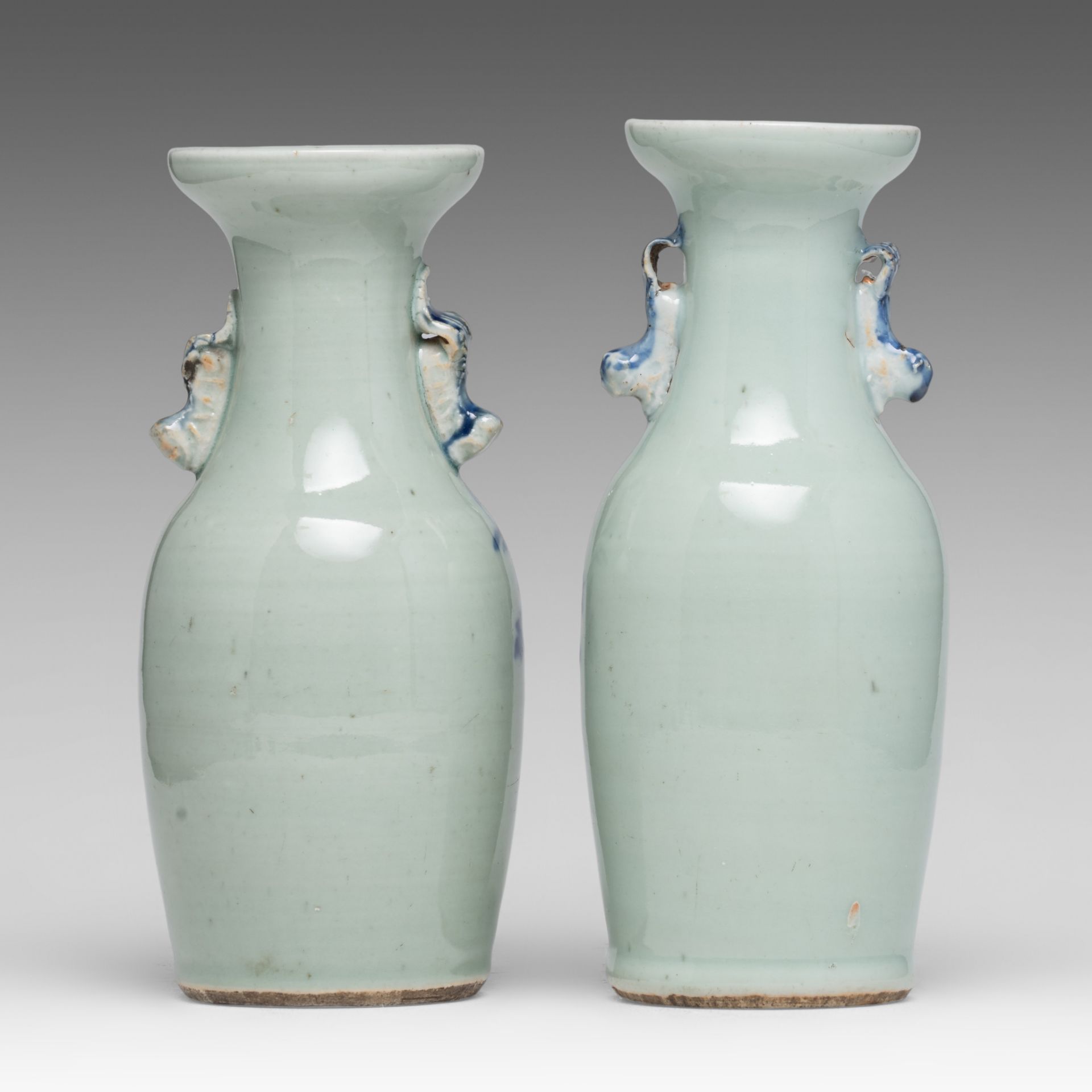 A collection of Chinese blue and white bowls and a pair of celadon vases, late 19thC/Republic period - Image 10 of 19