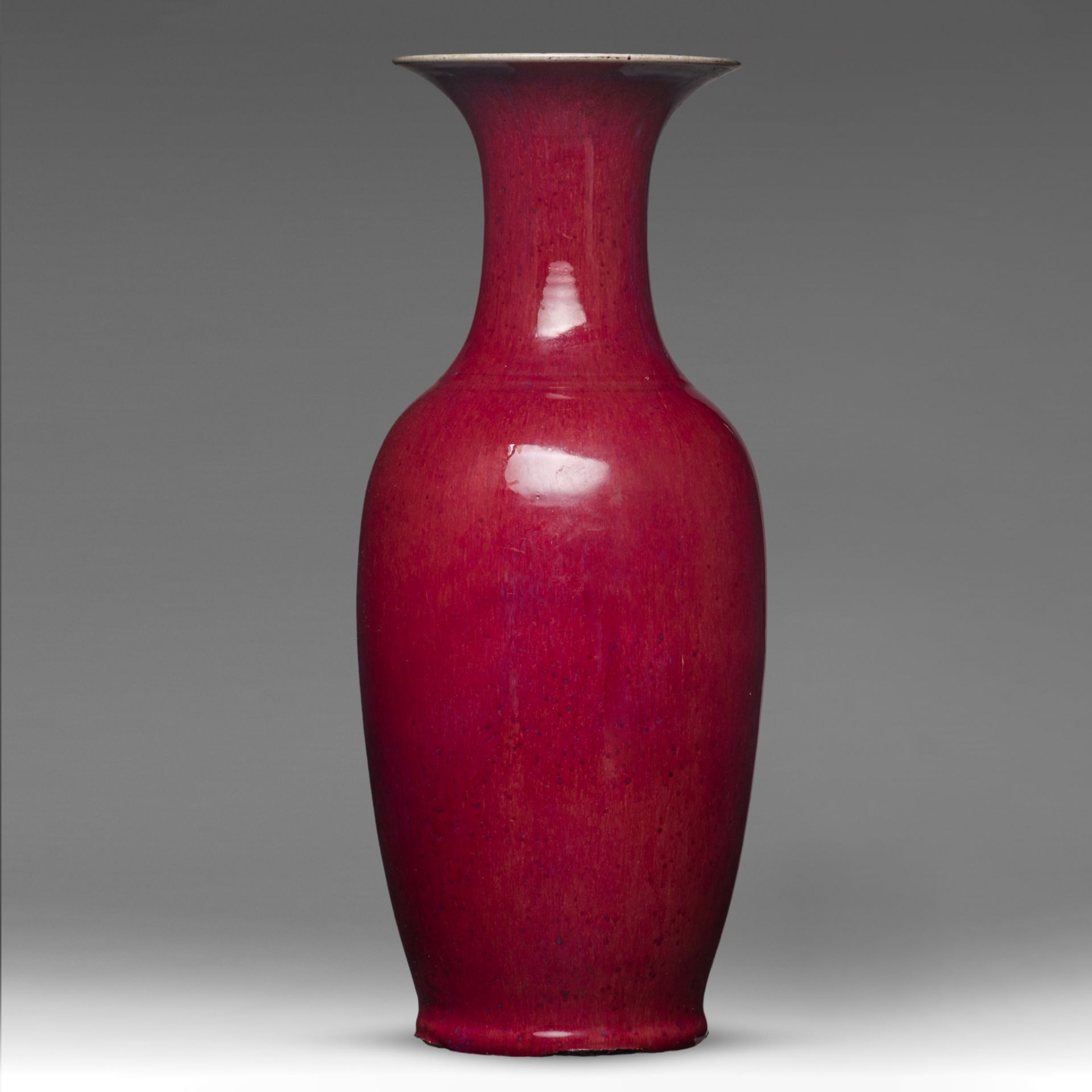 A fine Chinese sang-de-boeuf glazed vase, H 59 cm - Bild 3 aus 6
