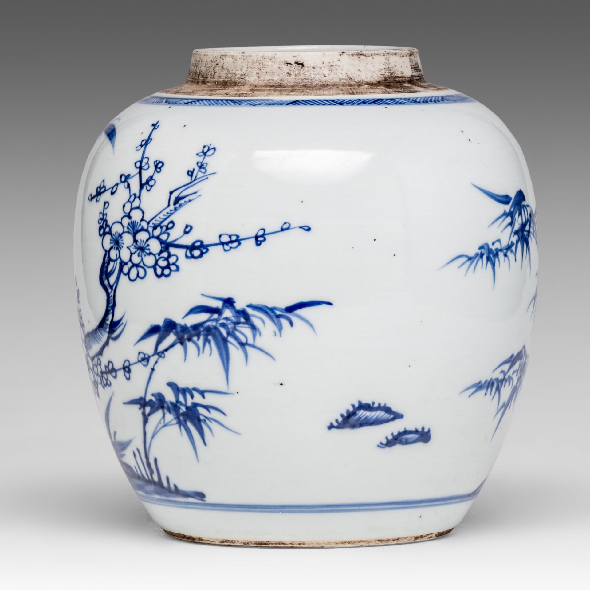 A Chinese blue and white 'Three Friends of Winter' jar, 18thC, H 17,5 cm - Image 2 of 6