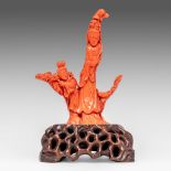 A Chinese coral group, depicting a female Immortal and a servant, H 21 cm - Weight 579 g (coral only