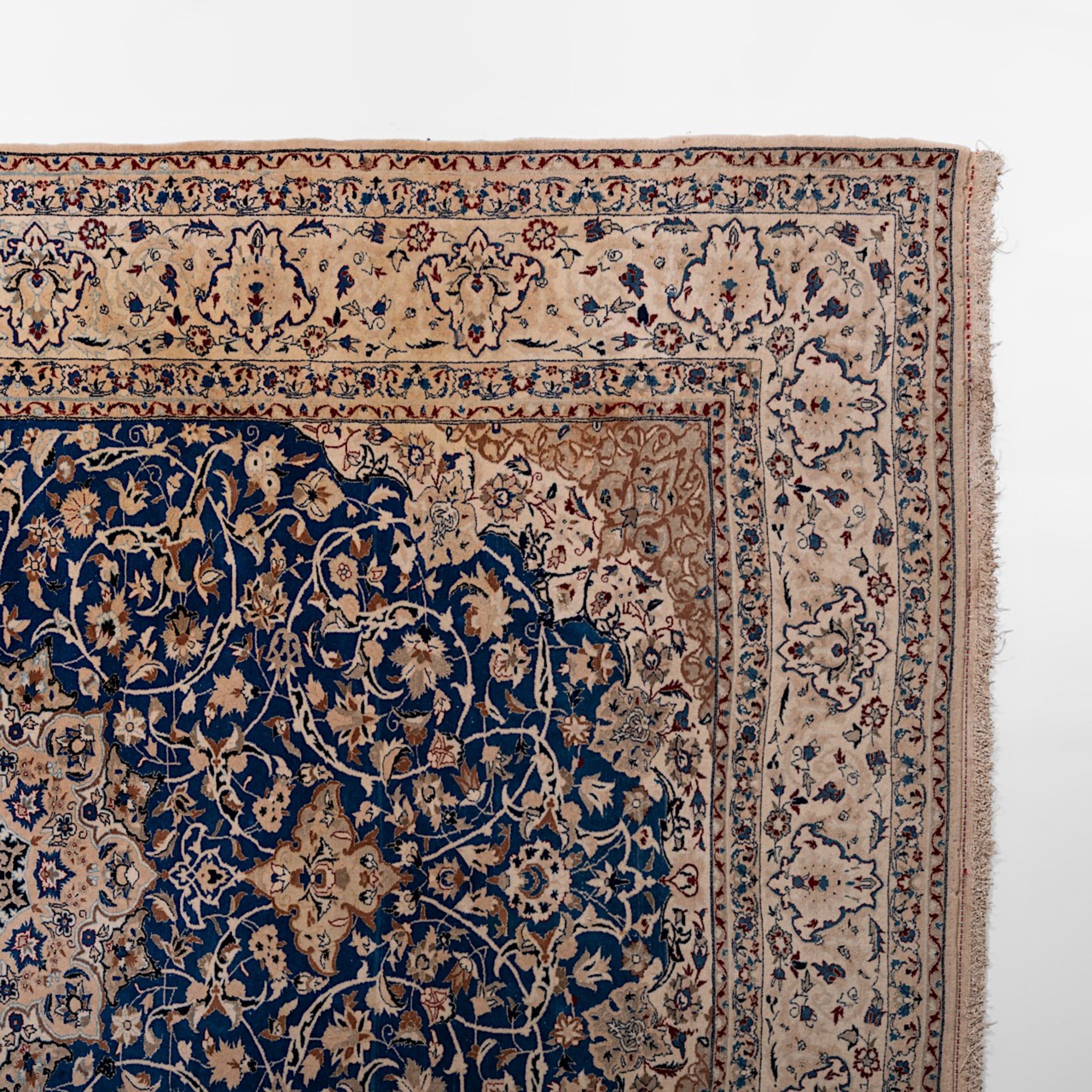 A Persian Nain woollen rug with a central medallion, 229 x 169 cm - Image 6 of 8