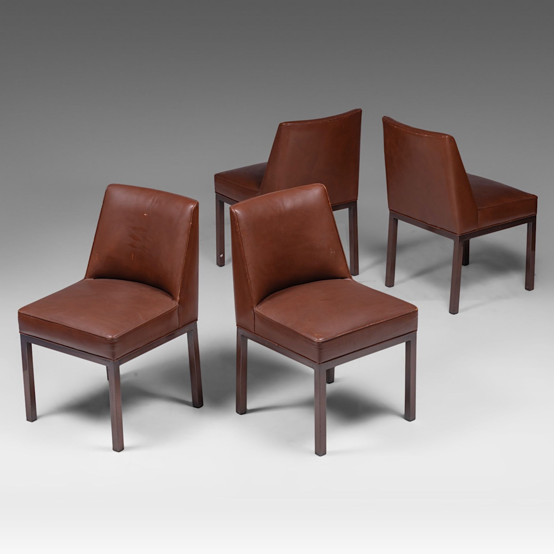 A set of four Jules Wabbes (1919-1974) chairs in brown leather and lacquered metal, H 79 cm - Image 2 of 9