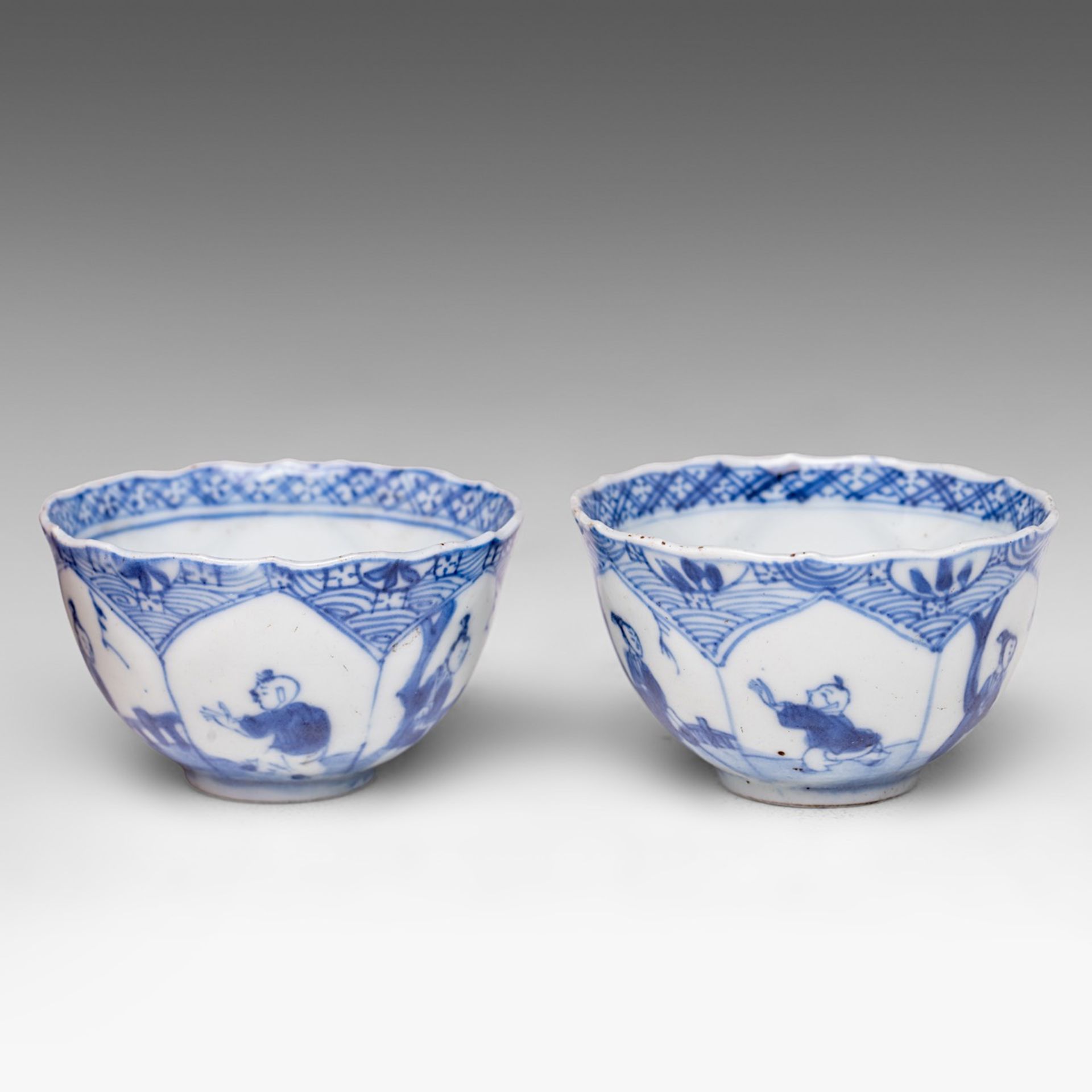 Two Chinese blue and white 'Long Elisa' tea cups, Kangxi period, H - dia cm - Image 3 of 6