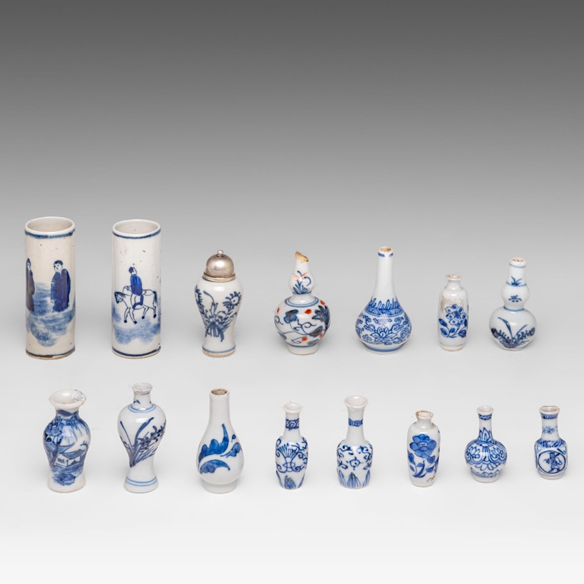 A collection of fifteen Chinese blue and white miniature vases and bottles, Kangxi period and 19thC/ - Image 3 of 8