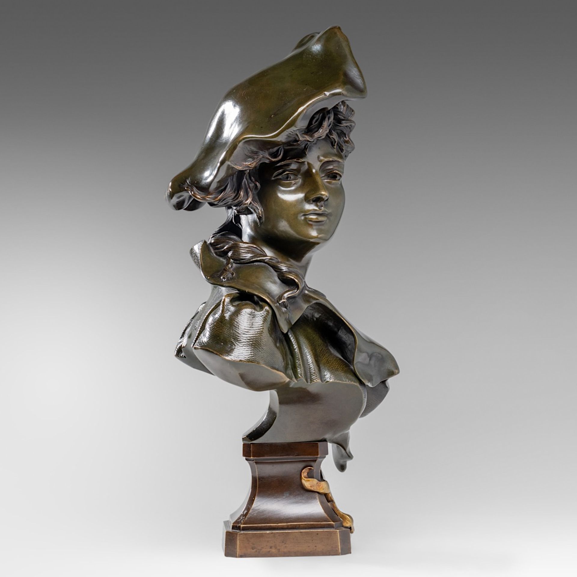 Anton Nelson (1849-1910), 'Fantasia', green patinated bronze bust, H 48 cm - Image 6 of 11