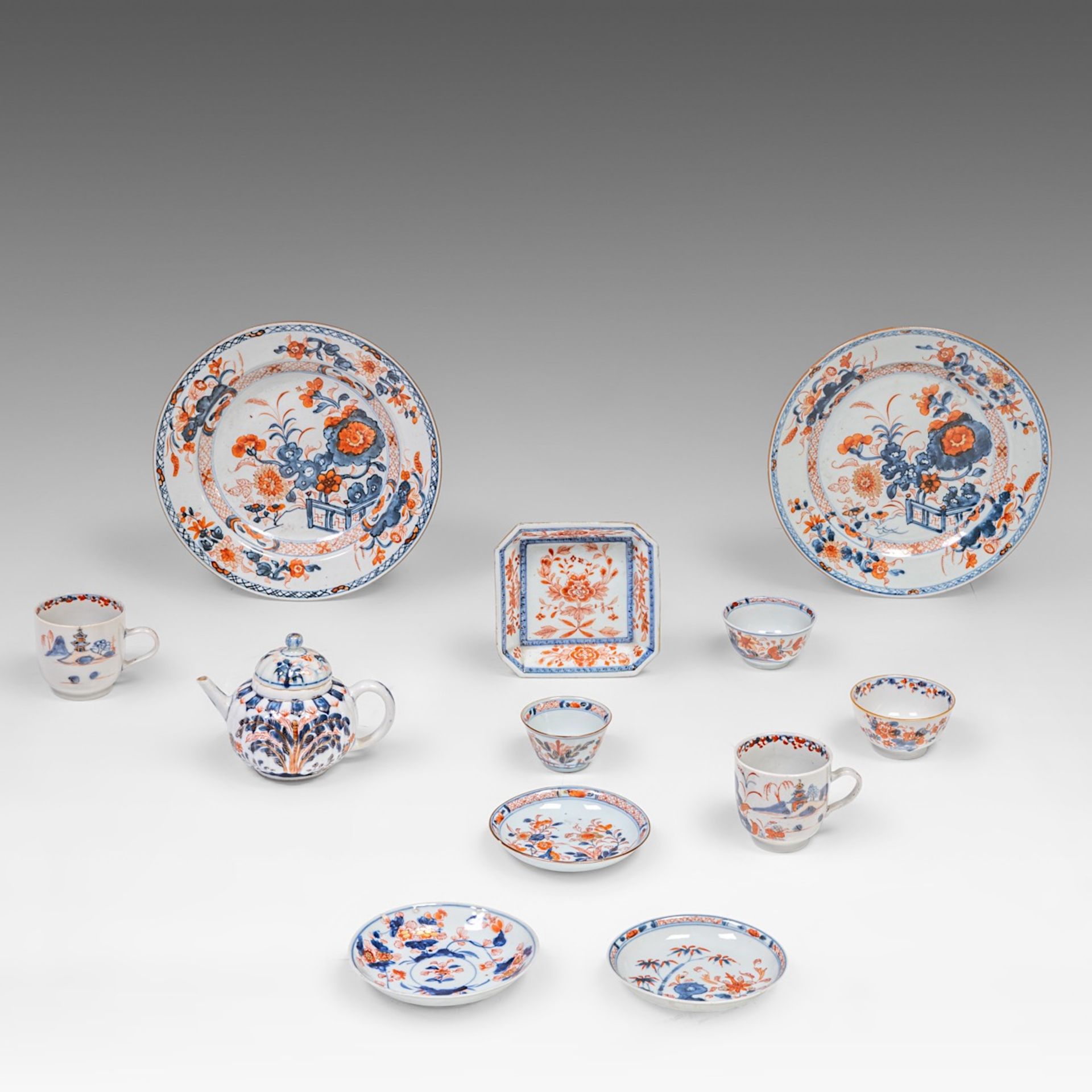 A collection of Chinese Imari tea ware, 18thC, largest dia 23 cm (12)