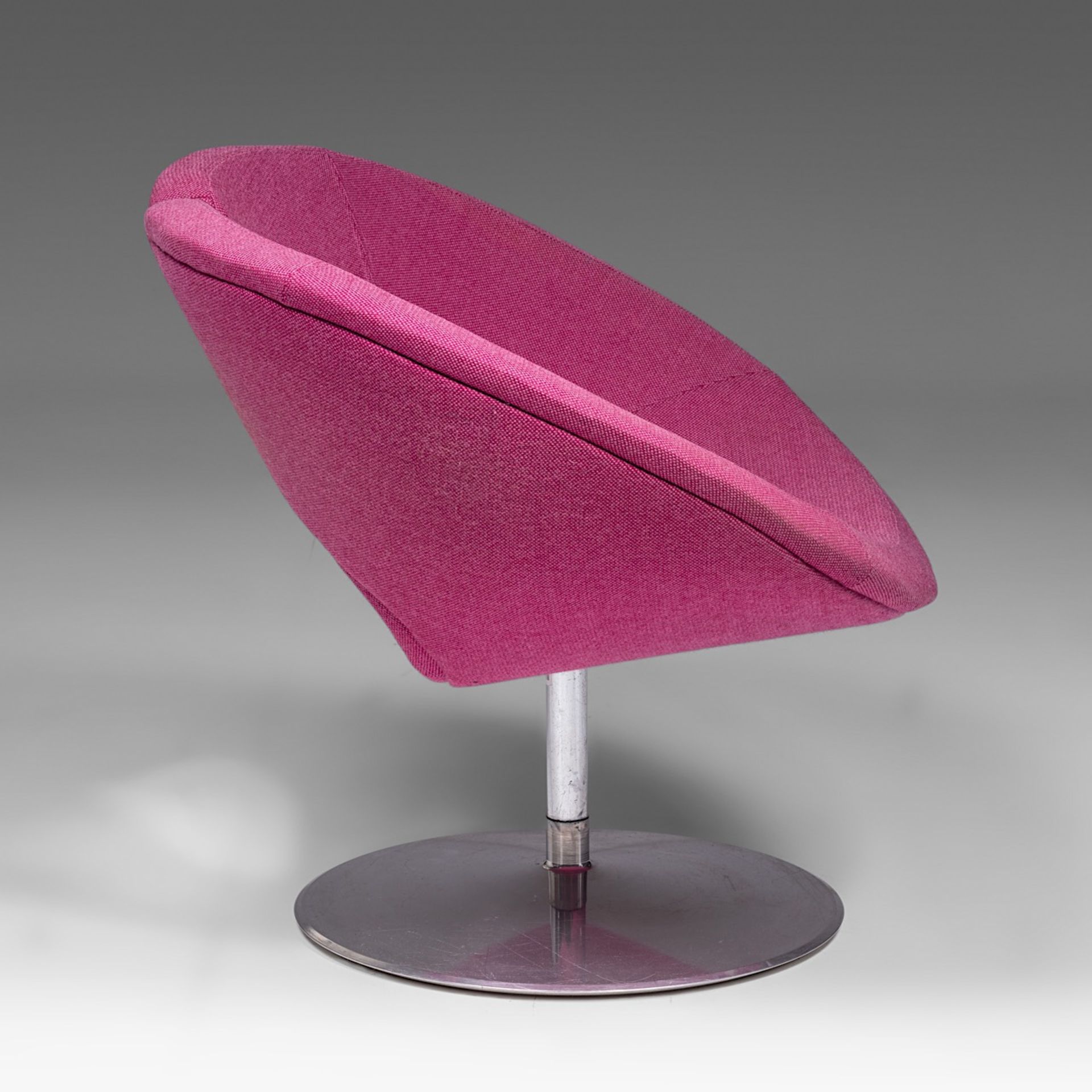 An Apollo Chair by Patrick Norguet for Aritfort (2002), H 72 - W 90 cm - Bild 5 aus 9