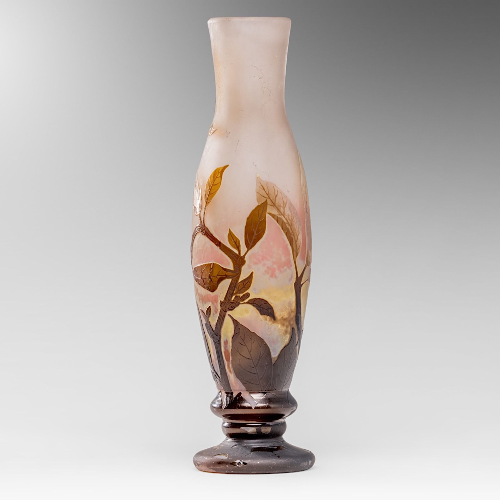 A fine Art Nouveau floral decorated cameo glass paste vase, by Daum, Nancy, H 31,5 cm - Image 3 of 8