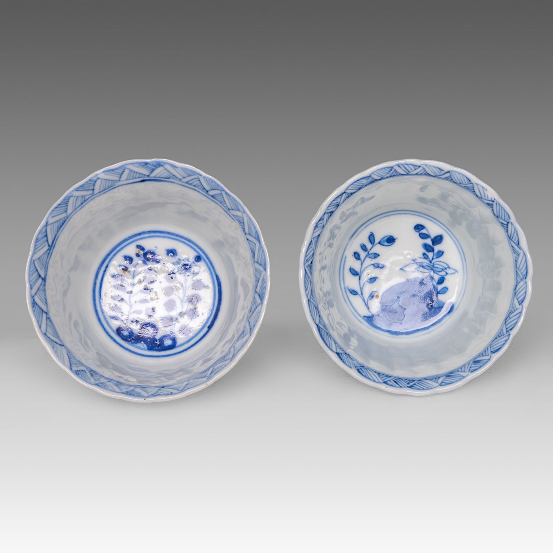 Six matching sets of Chinese blue and white floral decorated tea cups and saucers, Kangxi period, di - Image 10 of 17