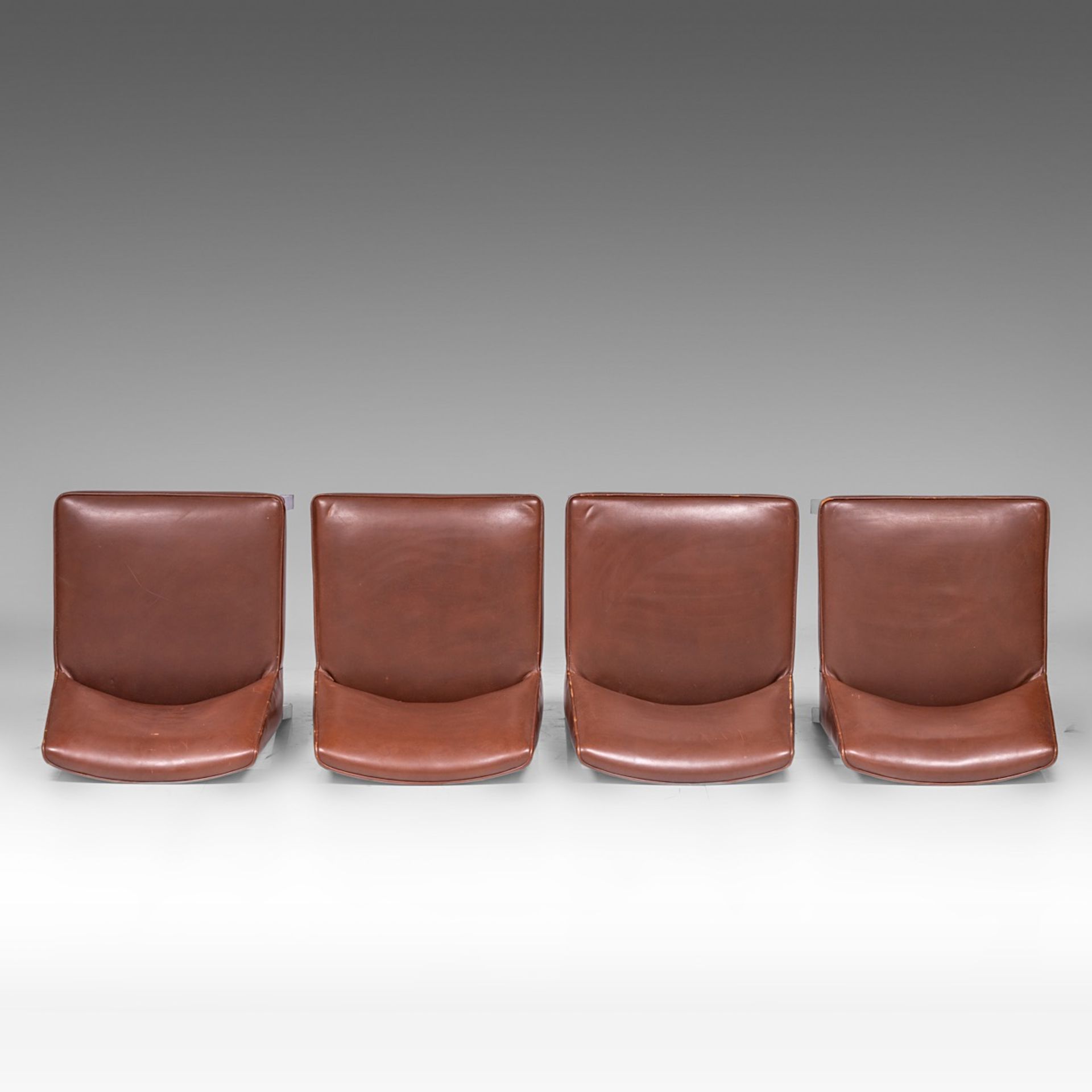 A set of four Jules Wabbes (1919-1974) chairs in brown leather and lacquered metal, H 79 cm - Image 8 of 9