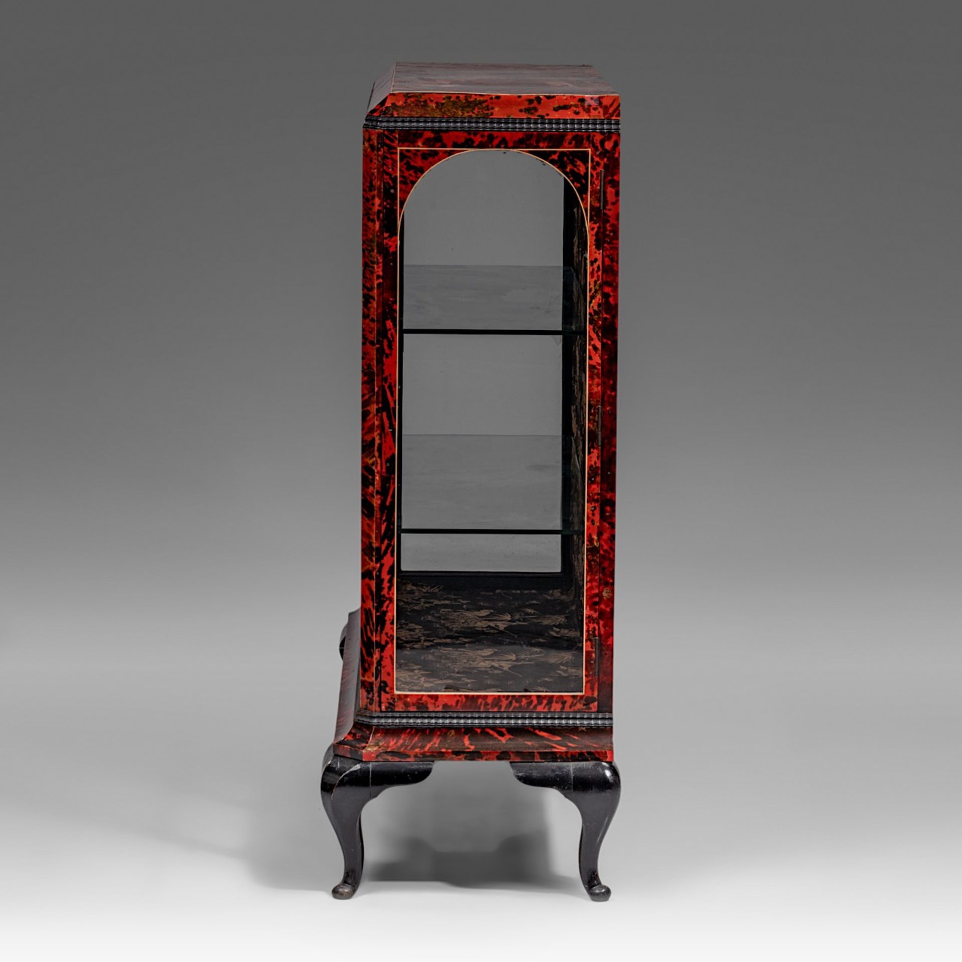 An exceptional Art Deco period tortoiseshell display cabinet, in the Maison Franck manner, H 110 - W - Image 3 of 7