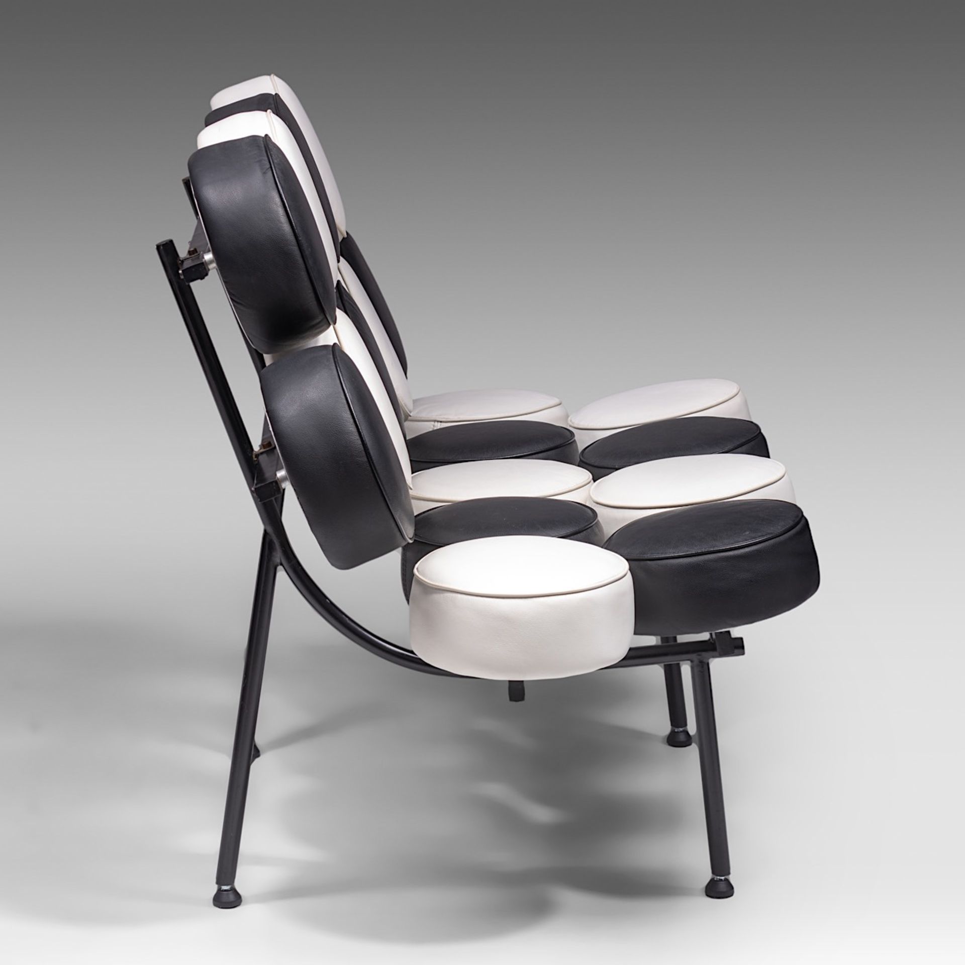 A 'Nelson Marshmallow' Seat, by Irving Harper (1956), H 98 - W 135 cm - Image 5 of 6