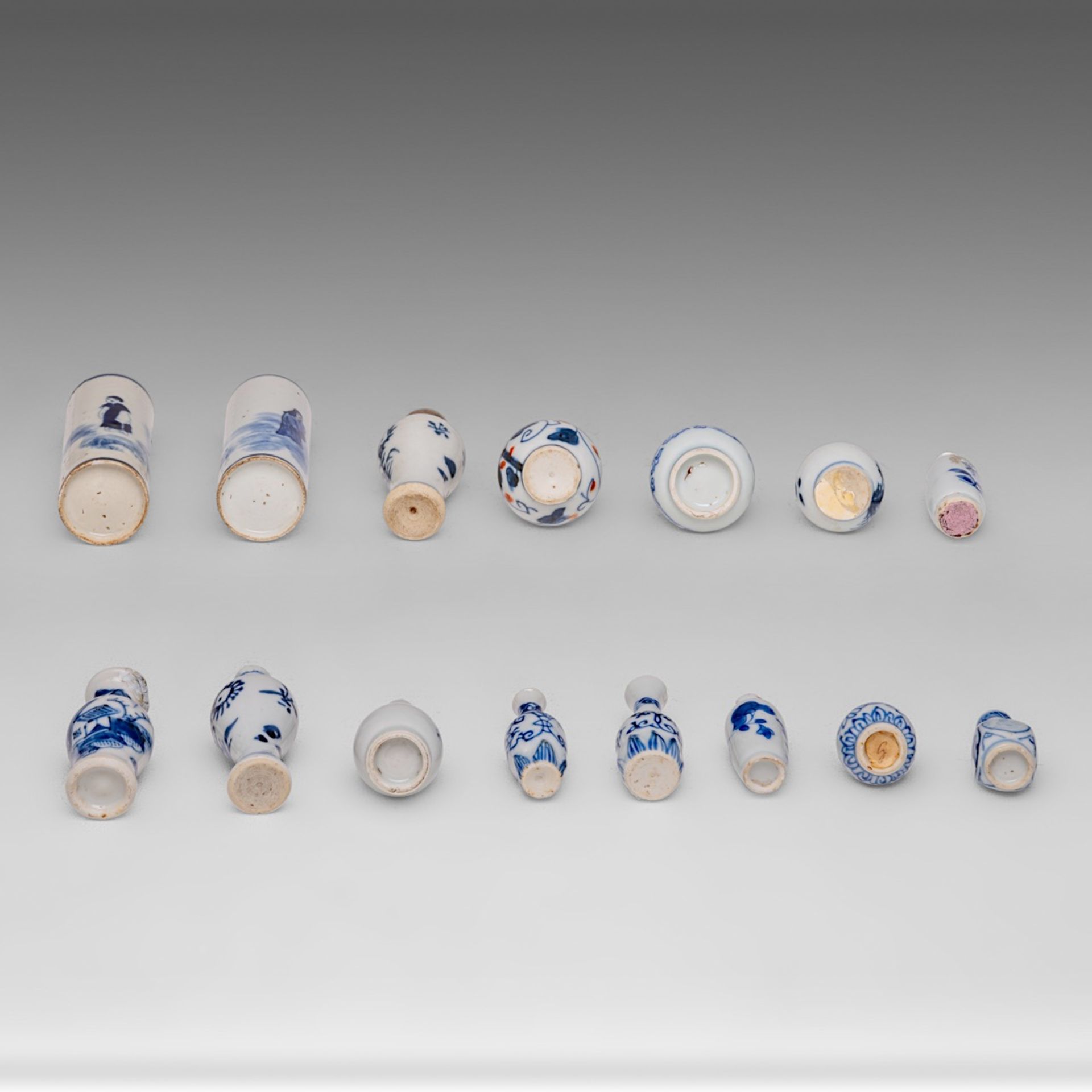 A collection of fifteen Chinese blue and white miniature vases and bottles, Kangxi period and 19thC/ - Image 8 of 8