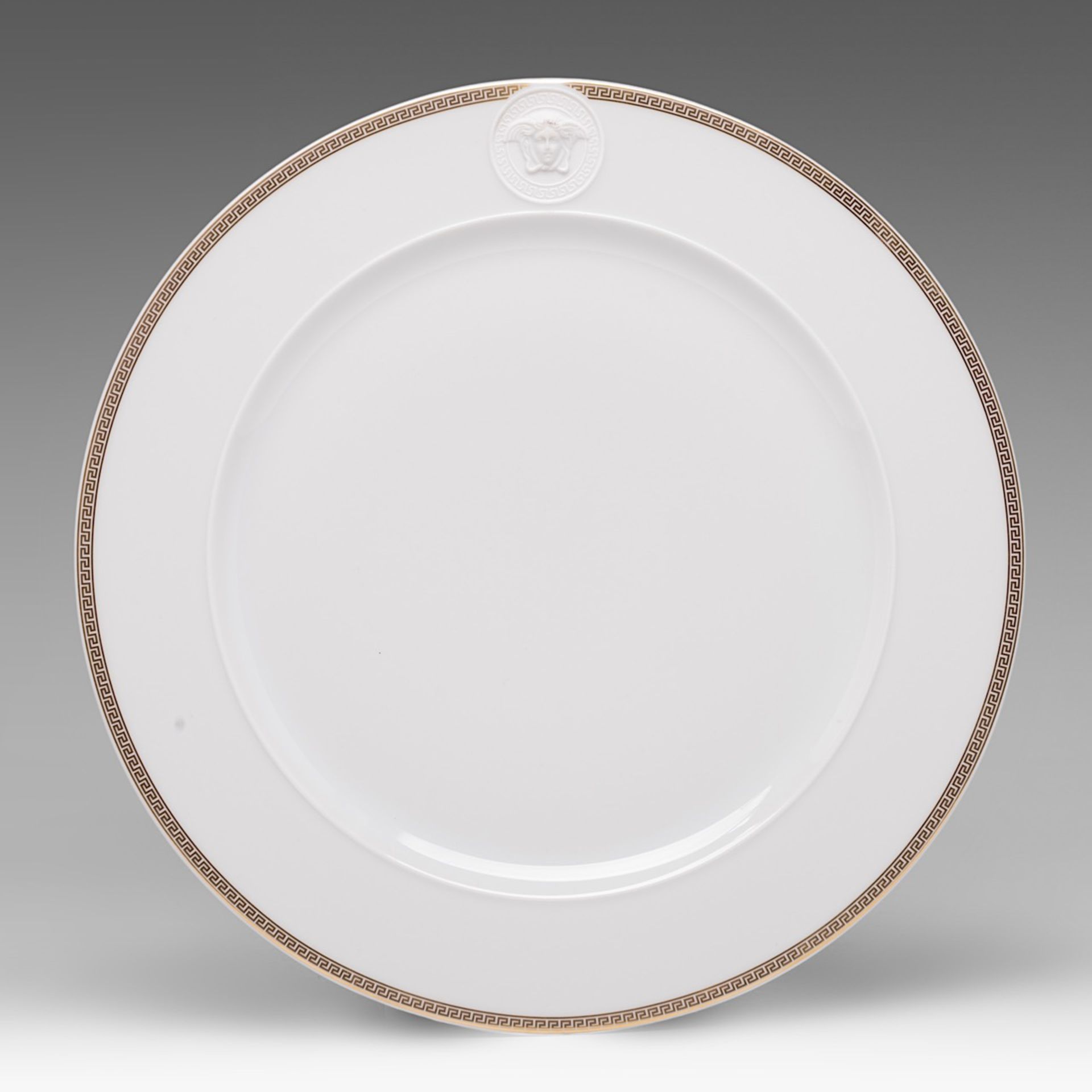 A 68-piece set of Versace 'Ikarus medaillon meandre d'or', porcelain tableware for Rosenthal, added - Image 2 of 11