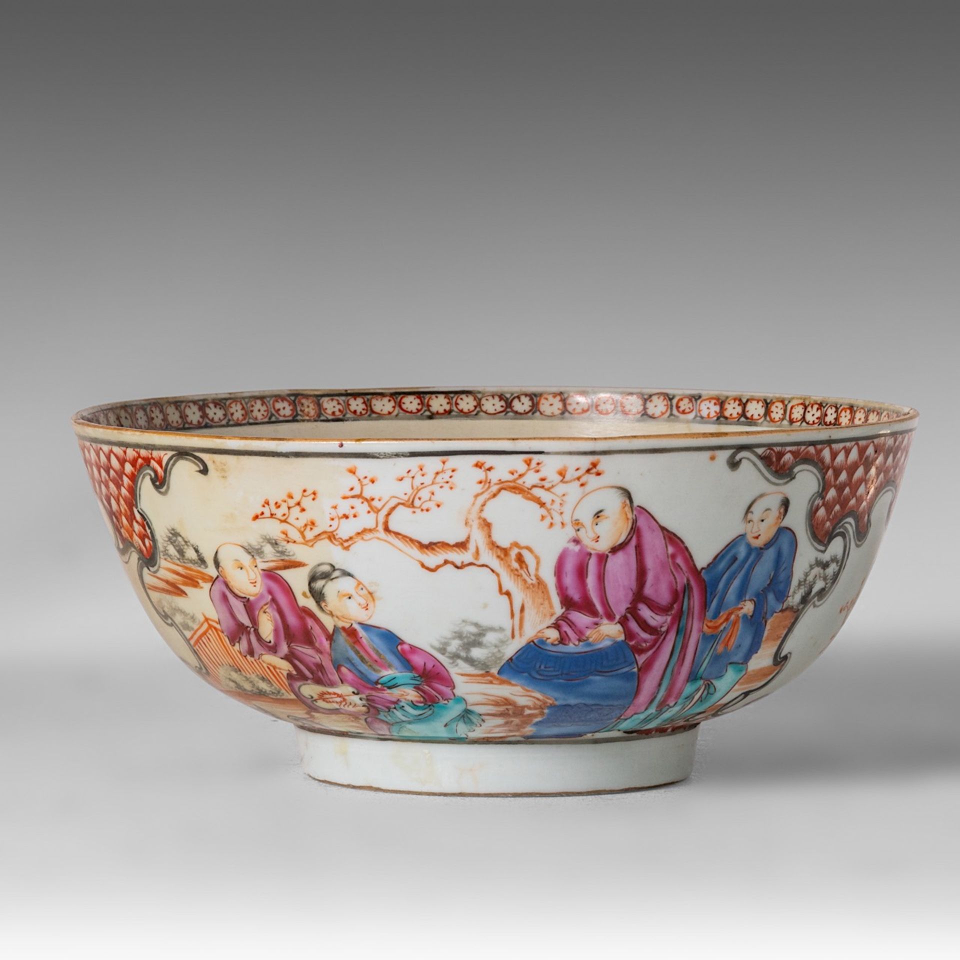 A small collection of Chinese famille rose and Imari export porcelain tea ware, 18thC, largest H 9 - - Image 10 of 17
