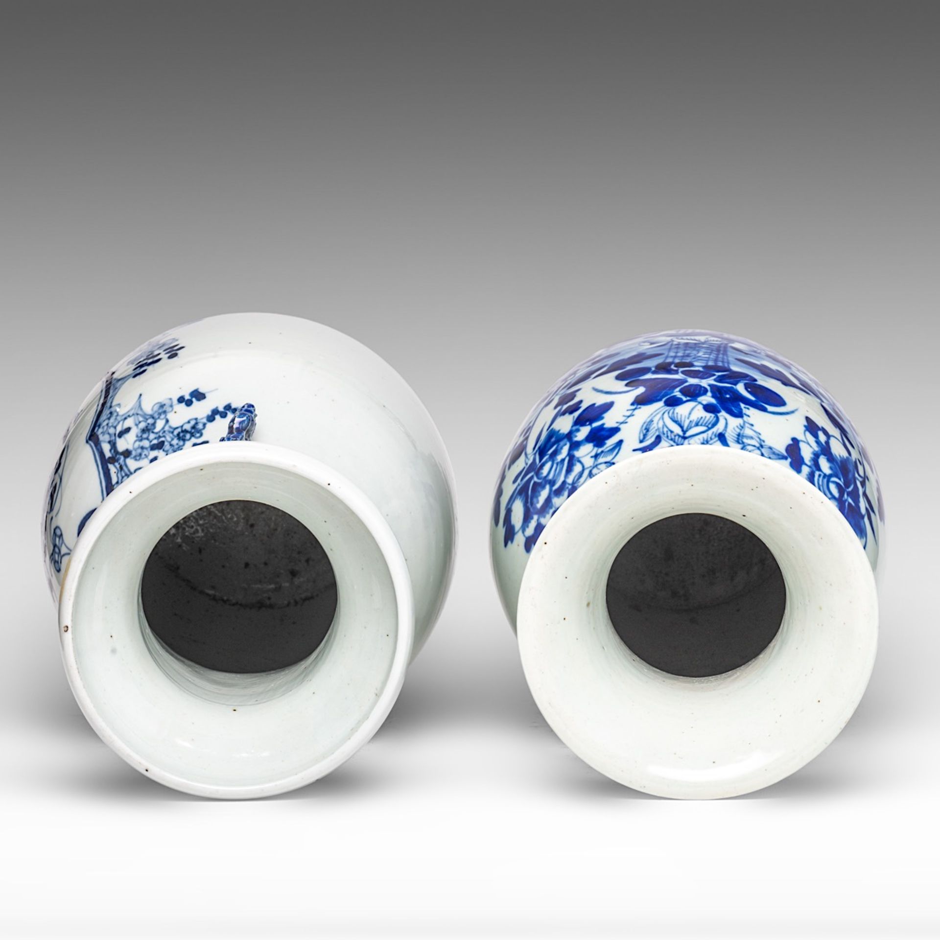 A collection of four Chinese famille rose, blue and white on celadon vases, Republic period, H 42 - - Bild 5 aus 8