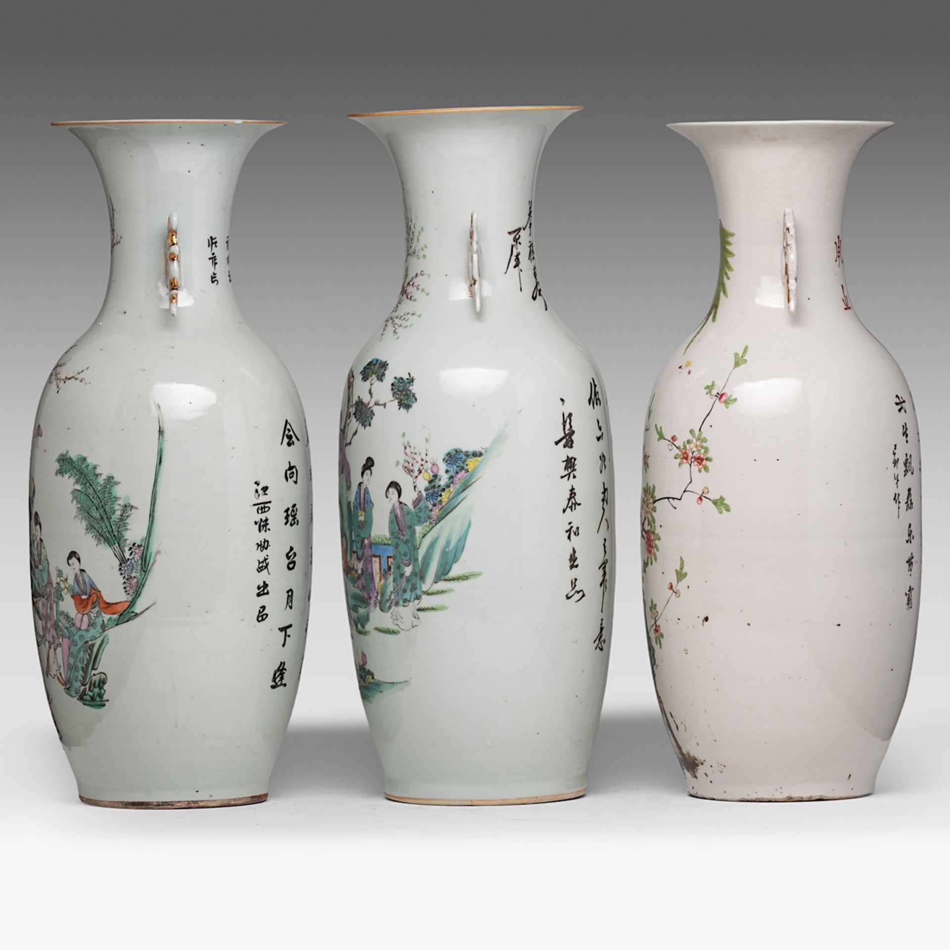 Three Chinese famille rose vases, signed text, Republic period, H 57,5 - 59,5 cm - Bild 2 aus 6