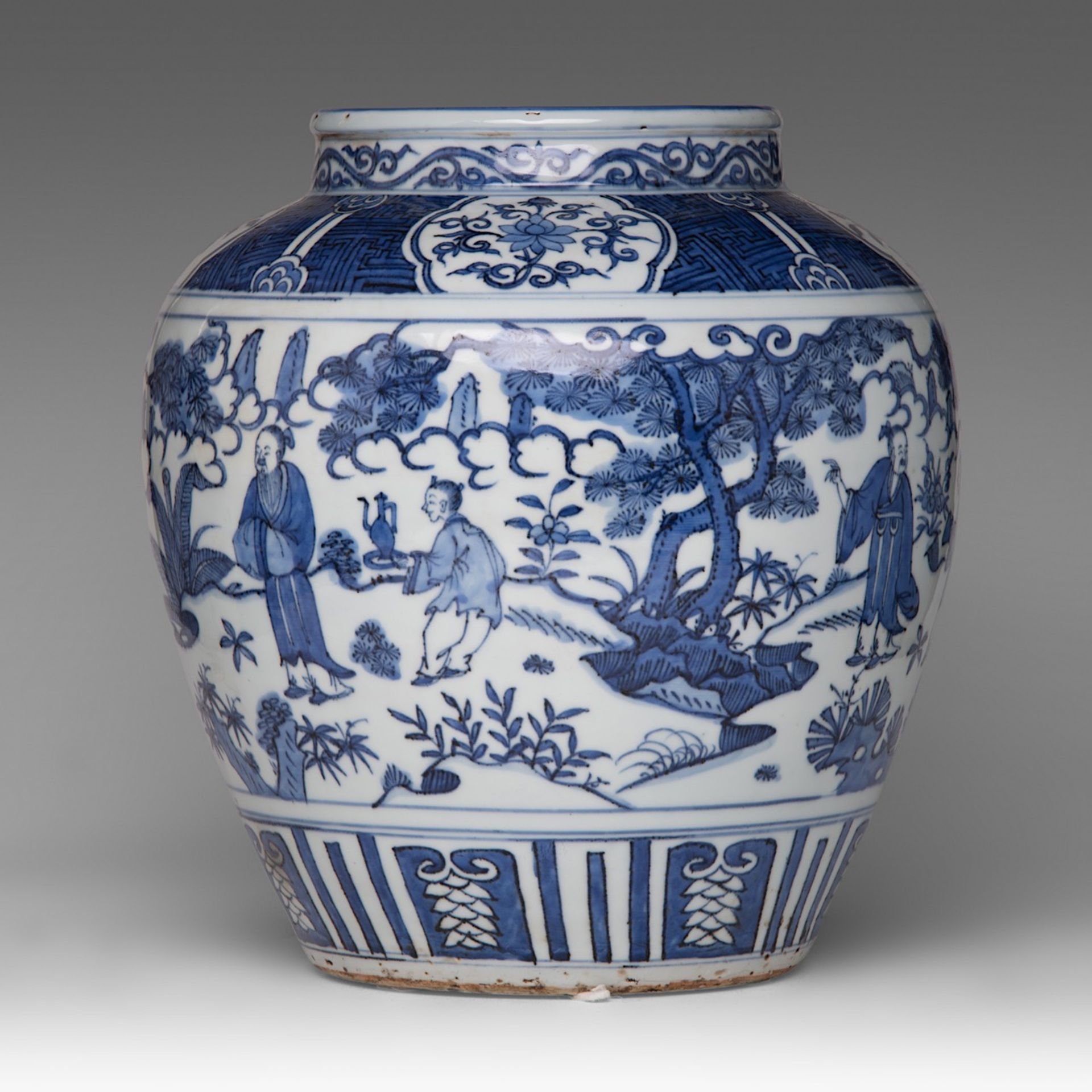A Chinese blue and white 'Figures in a garden' jar, H 35 cm - Image 4 of 6