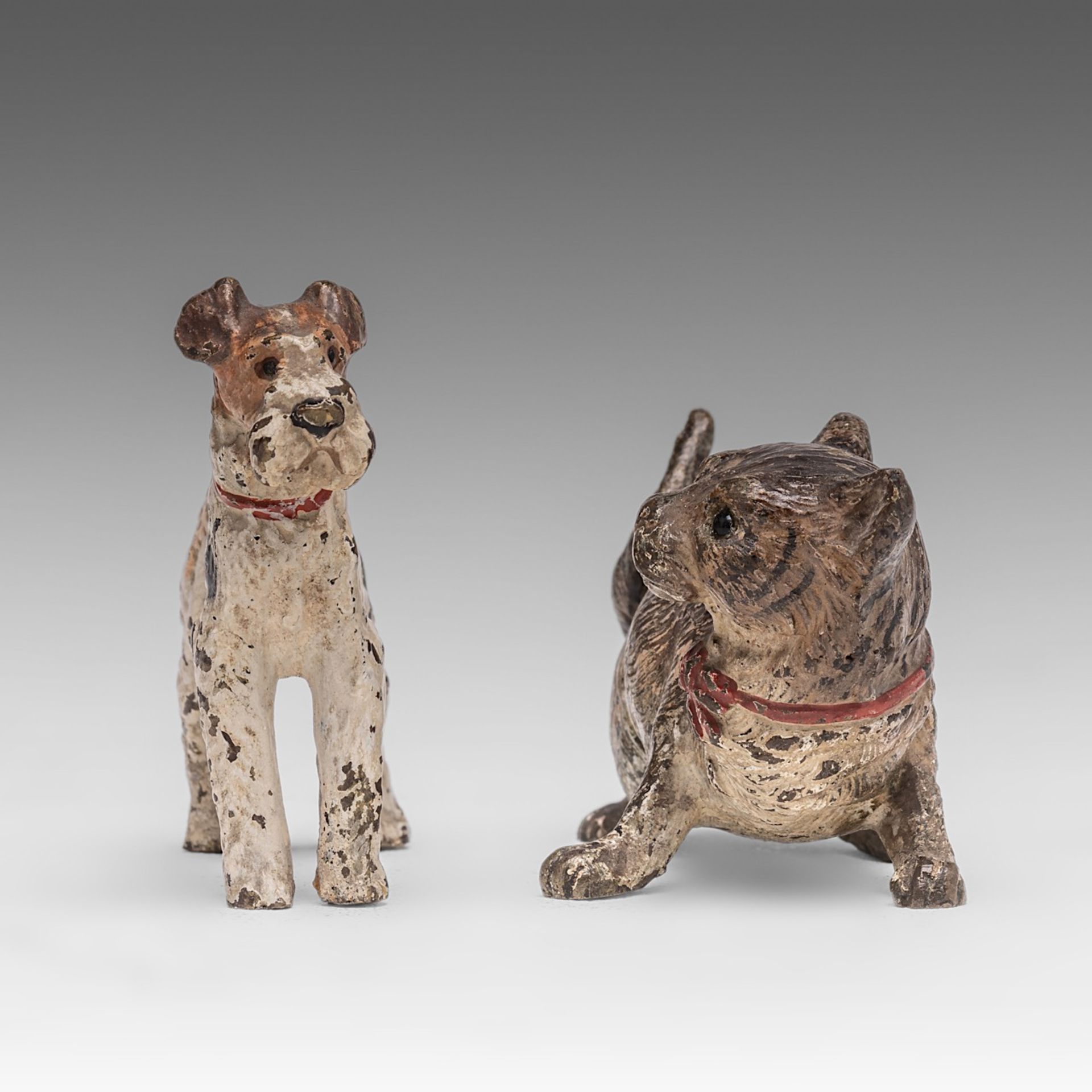 Two Vienna cold-painted bronze figures of a cat and a dog, ca. 1900, H 5 - 7 - W 9 cm - Image 5 of 6