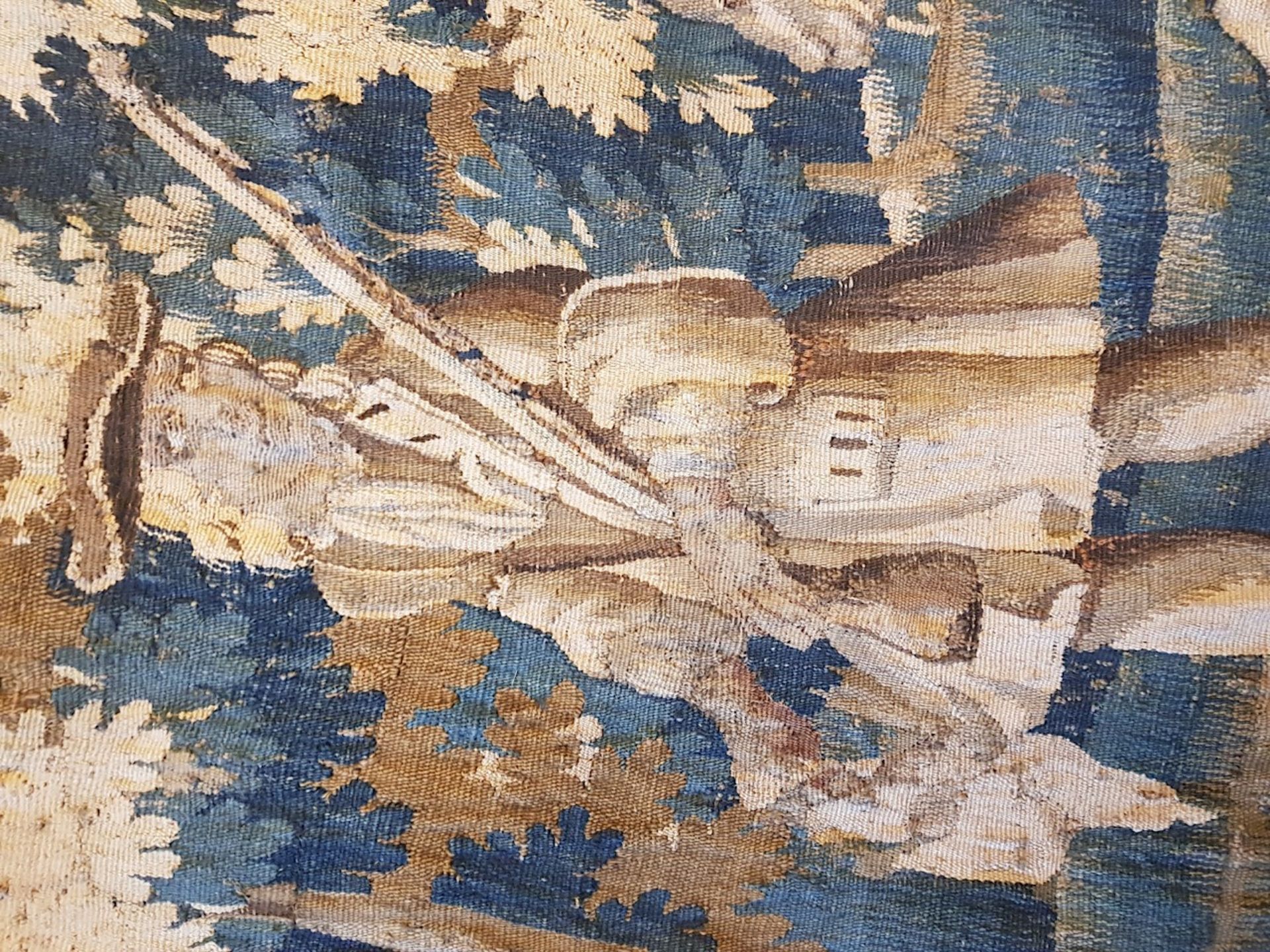 The falcon hunt, a verdure Aubusson tapestry, late 17thC, H 281 - W 267 cm - Image 10 of 39