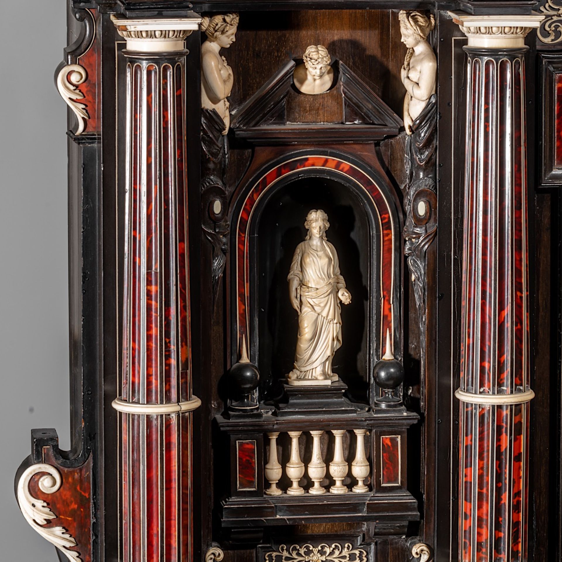 PREMIUM LOT - An impressive and exceptional 19thC architecturally designed baroque cabinet veneered - Image 9 of 24