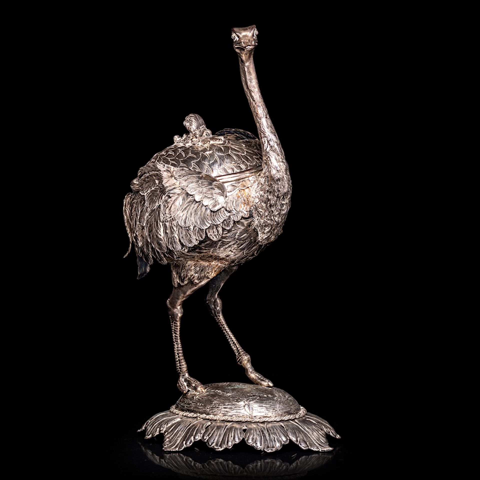 A silver, partly gilt ostrich-shaped bonbonniere, London hallmarked for the year 1897-98 (B), H 42 c - Bild 2 aus 6