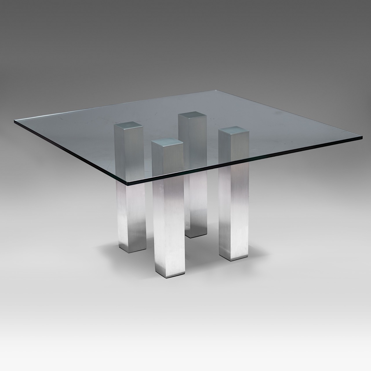 A DRAENERT 1210-E Grande dinner table, 2008, 140 x 140 x 74 cm - Image 2 of 3