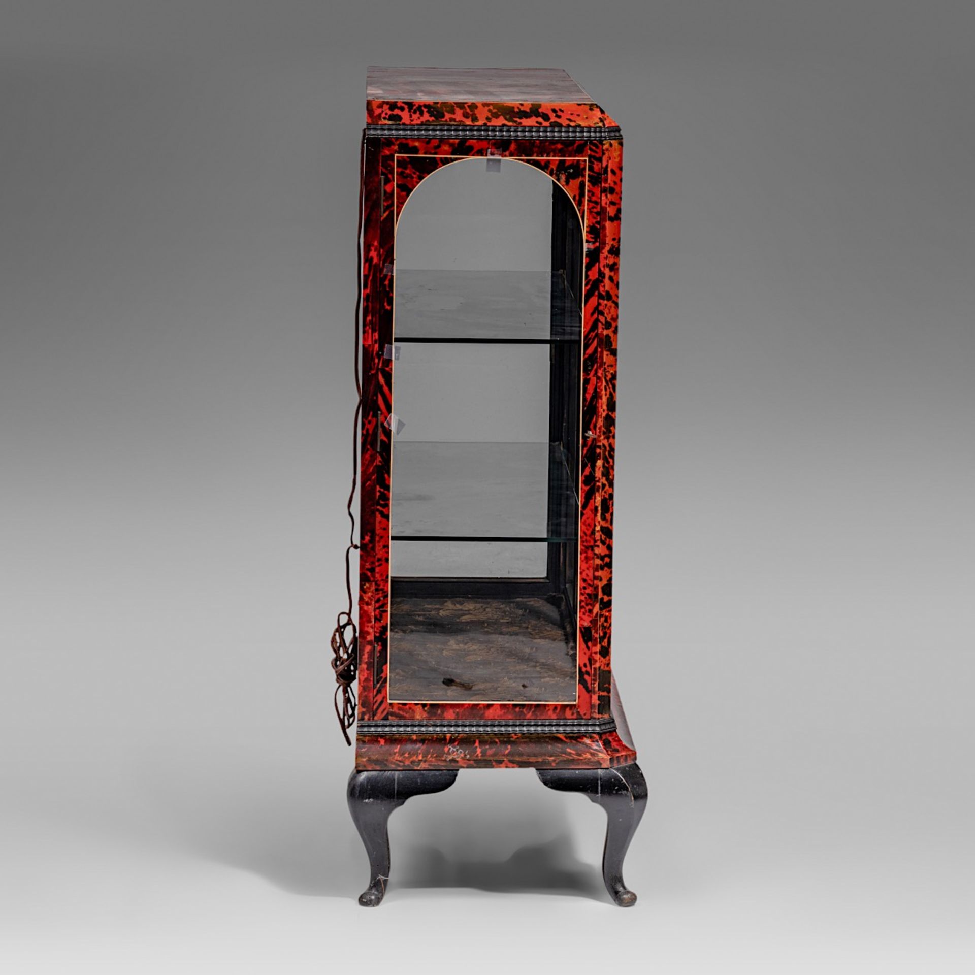 An exceptional Art Deco period tortoiseshell display cabinet, in the Maison Franck manner, H 110 - W - Image 5 of 7