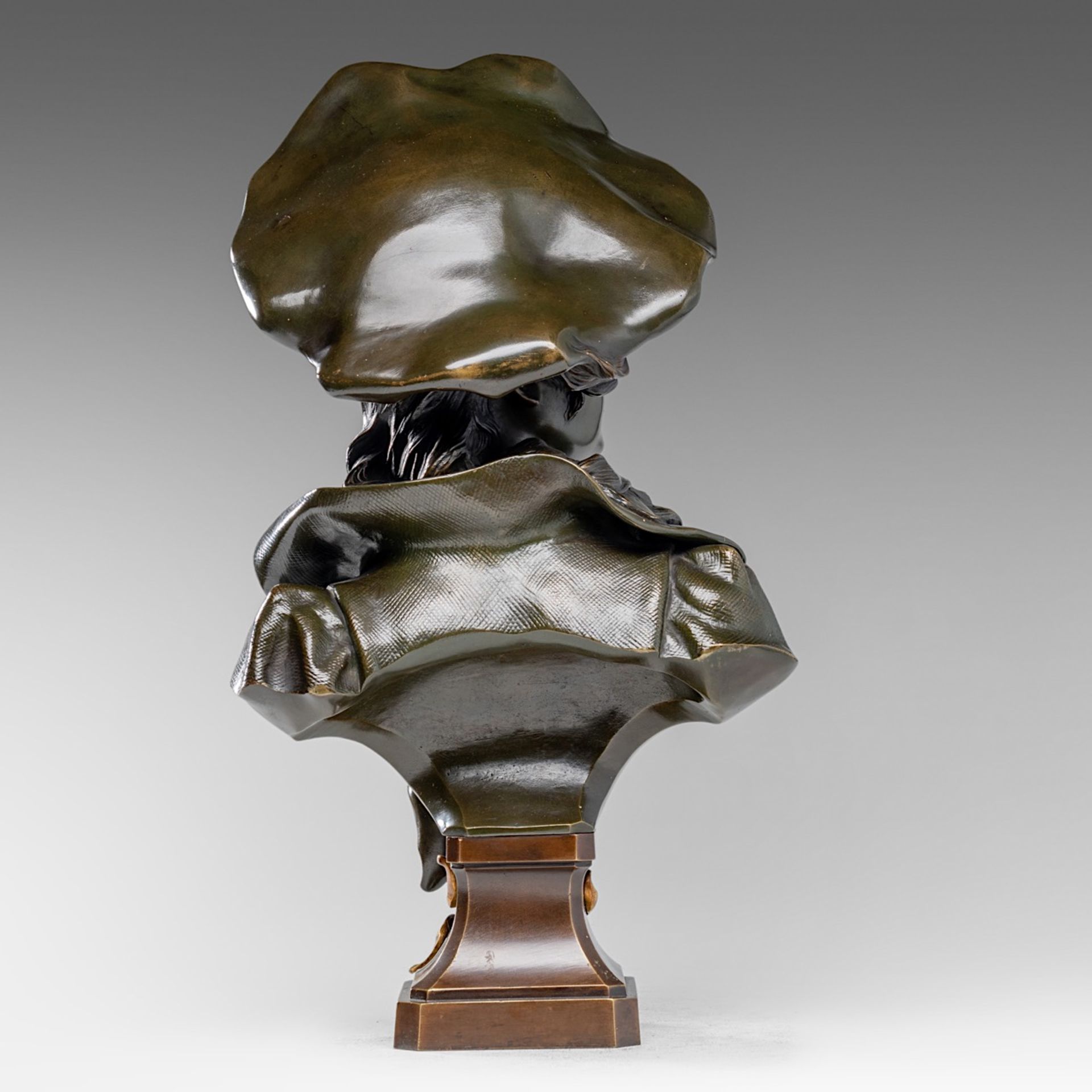 Anton Nelson (1849-1910), 'Fantasia', green patinated bronze bust, H 48 cm - Image 5 of 11