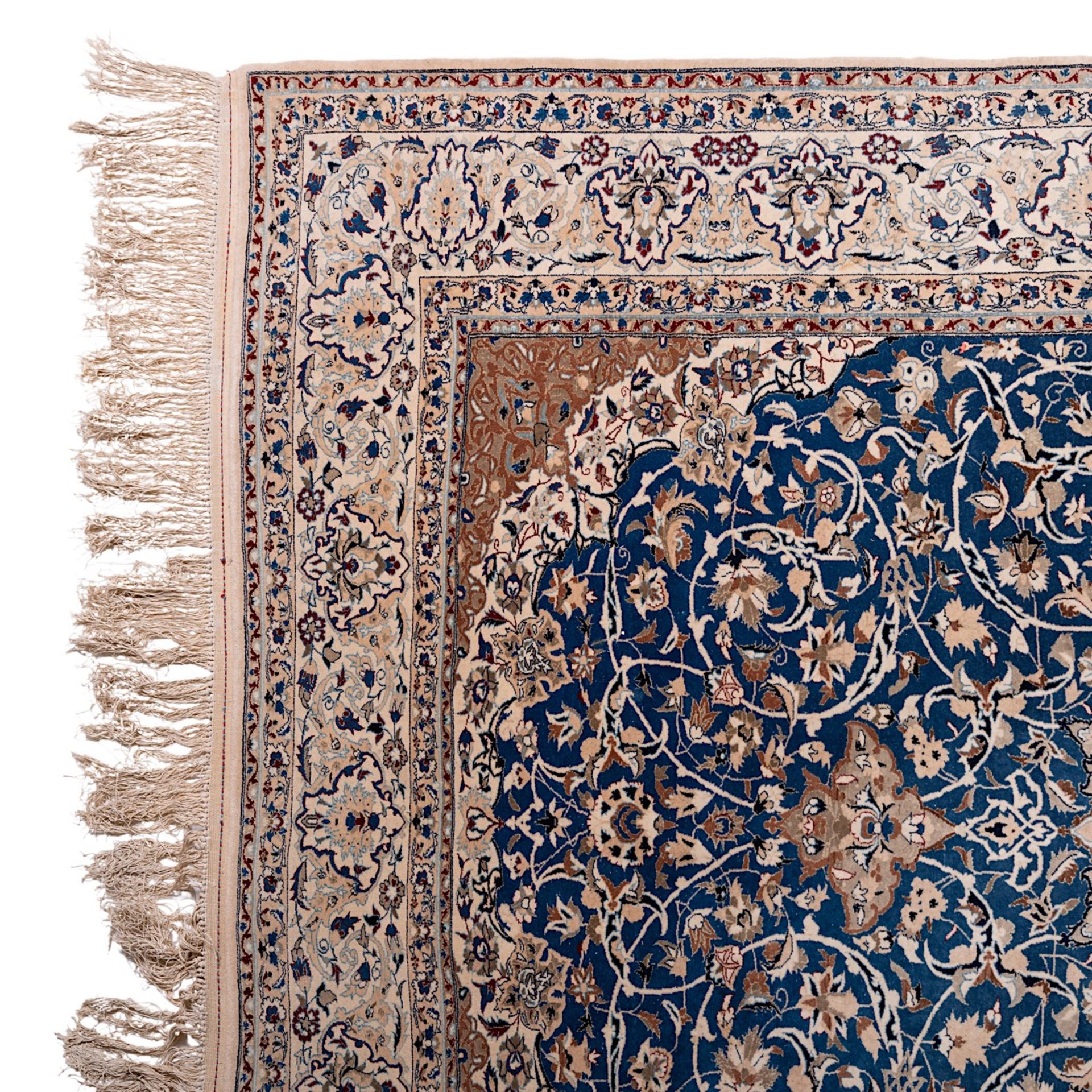 A Persian Nain woollen rug with a central medallion, 229 x 169 cm - Image 4 of 8