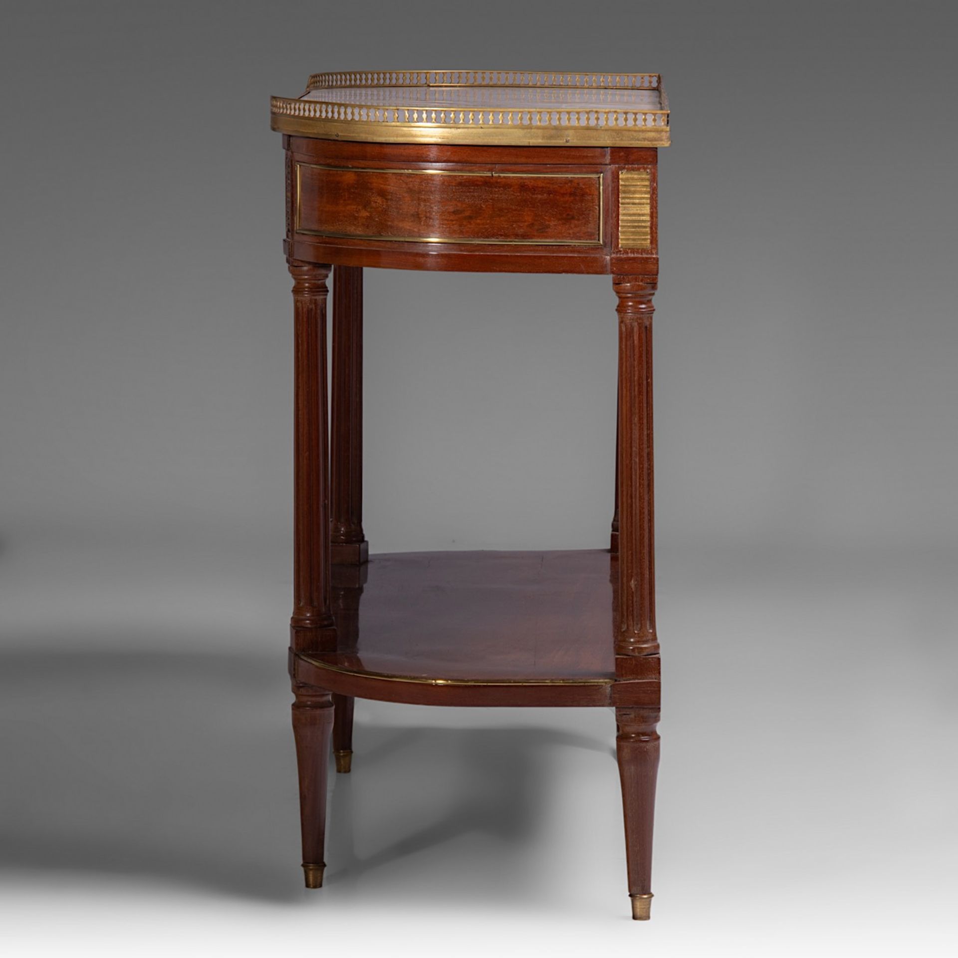 A fine Louis XVI mahogany veneered 'console desserte', with gilt bronze mounts and Carrara marble to - Image 3 of 6