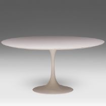 A vintage white coated 'Tulip' dining table, designed by Eero Saarinen for Knoll, H 72 - dia 150 cm