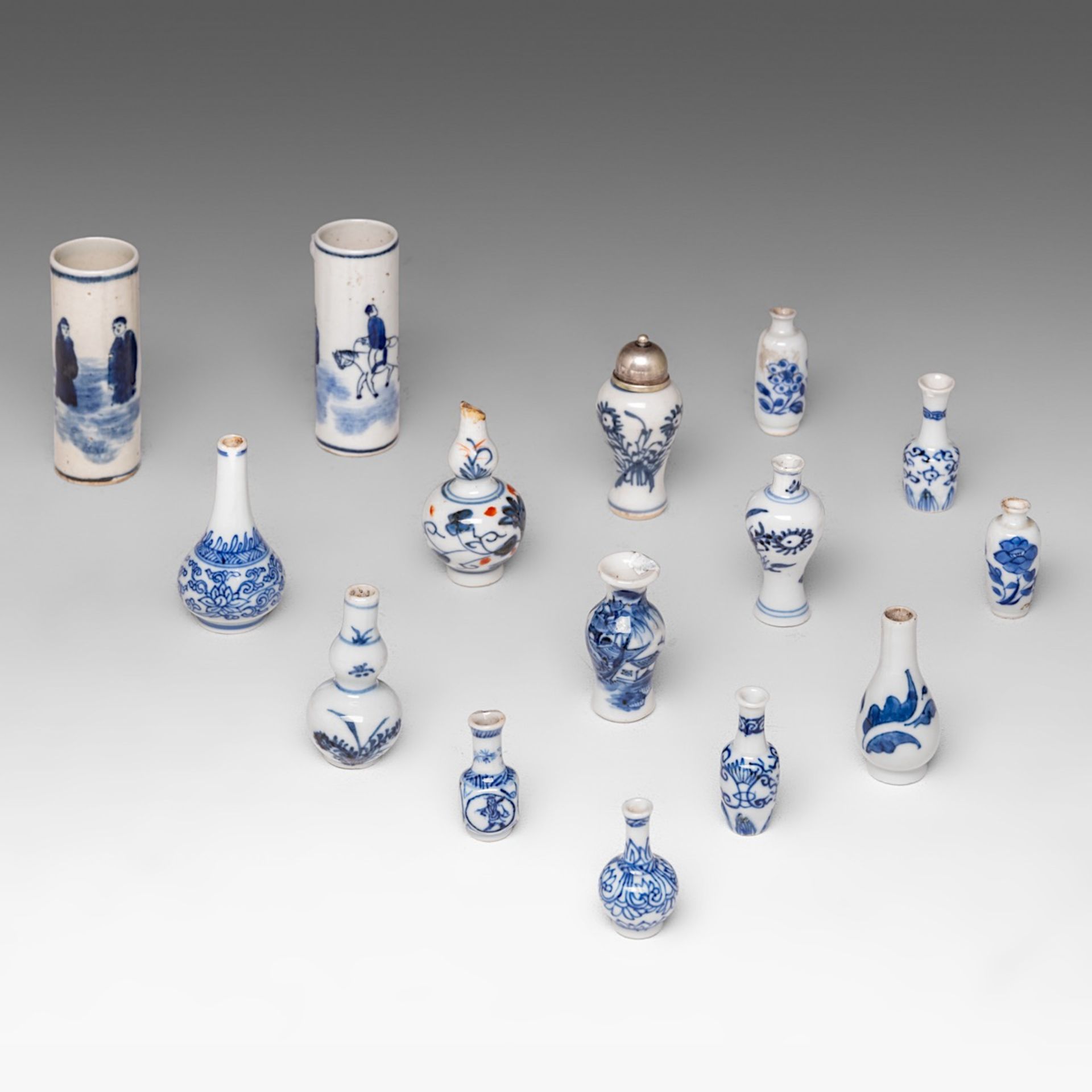 A collection of fifteen Chinese blue and white miniature vases and bottles, Kangxi period and 19thC/ - Image 2 of 8