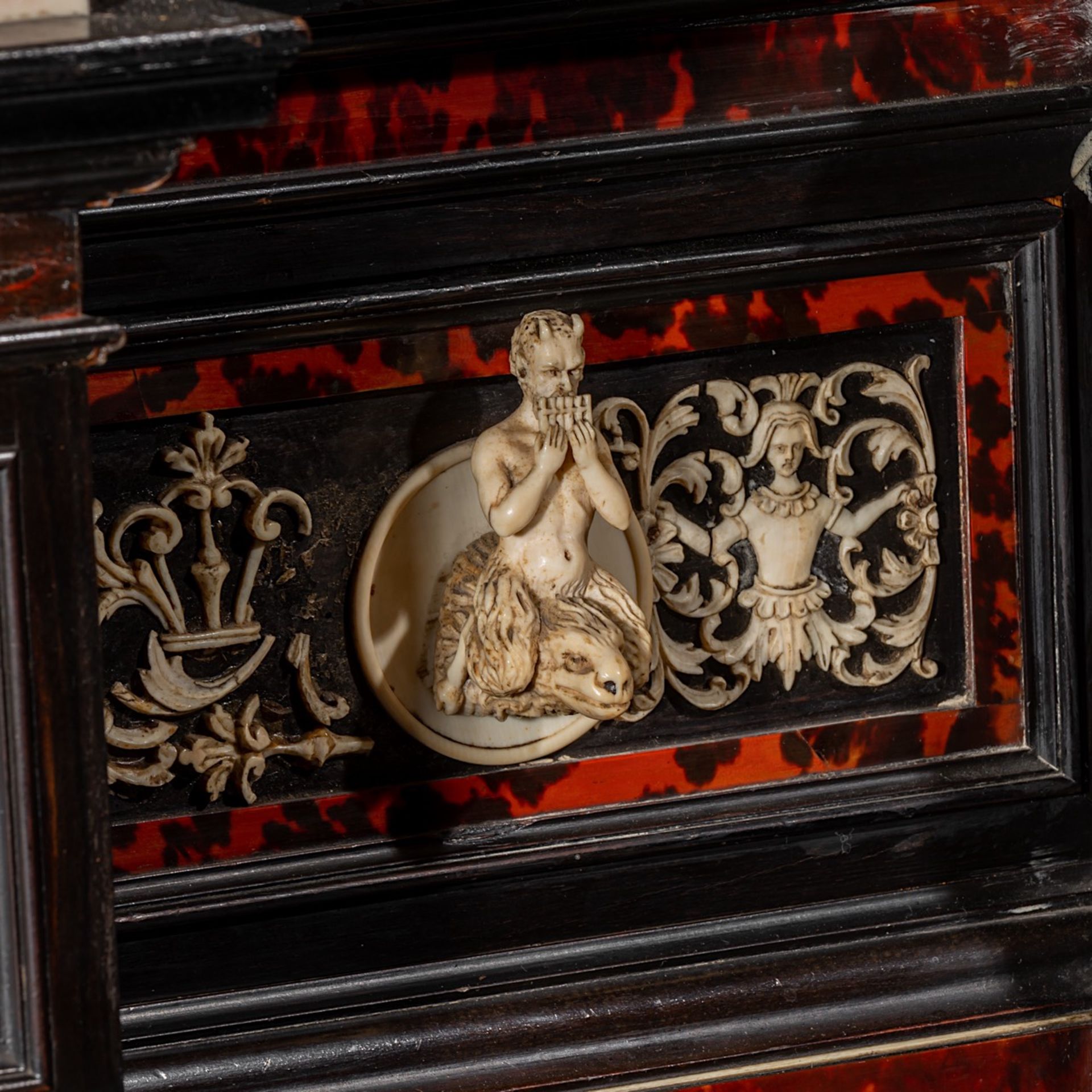 PREMIUM LOT - An impressive and exceptional 19thC architecturally designed baroque cabinet veneered - Image 18 of 24
