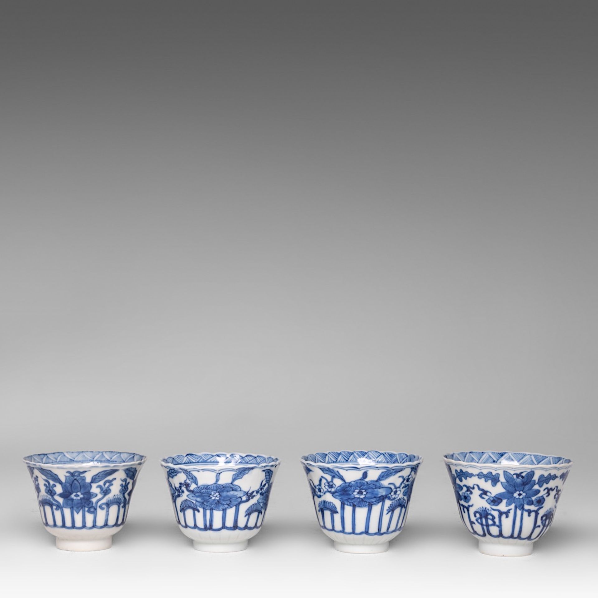 Six matching sets of Chinese blue and white floral decorated tea cups and saucers, Kangxi period, di - Image 5 of 17