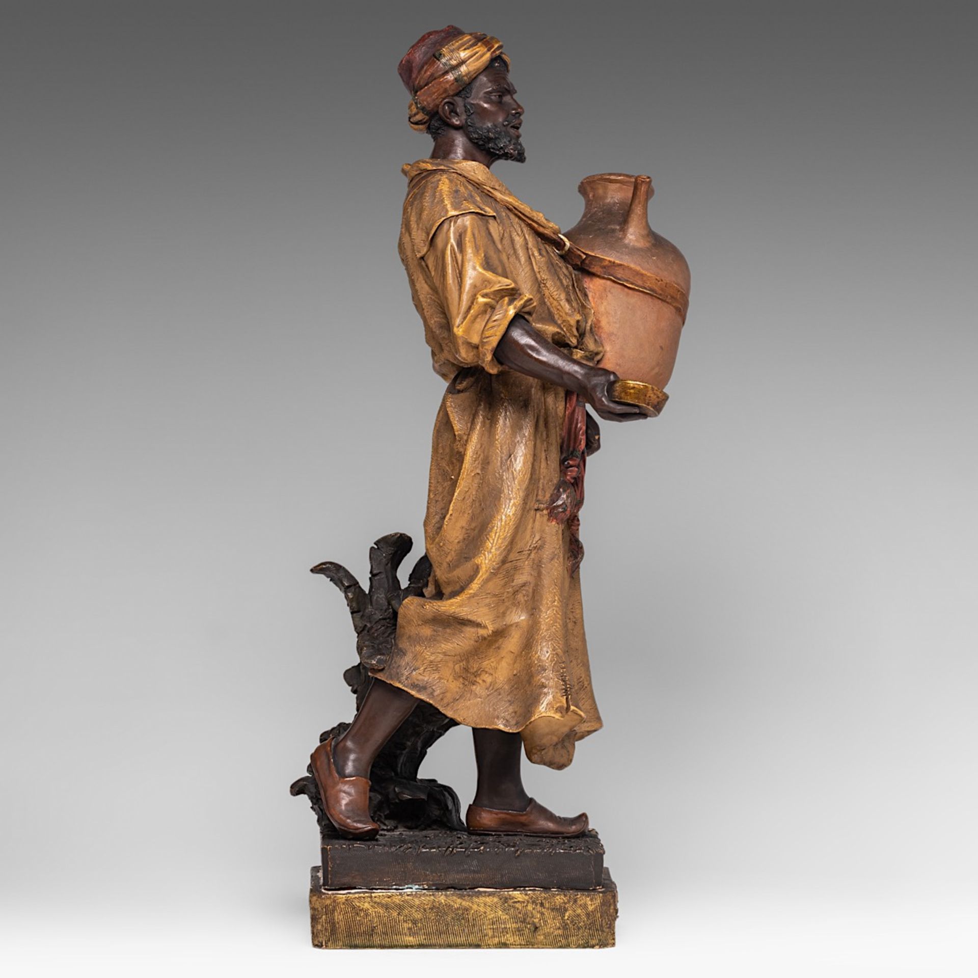 A polychrome terracotta sculpture of an Arab offering water, Goldscheider, Vienna H 65 cm - Bild 5 aus 8
