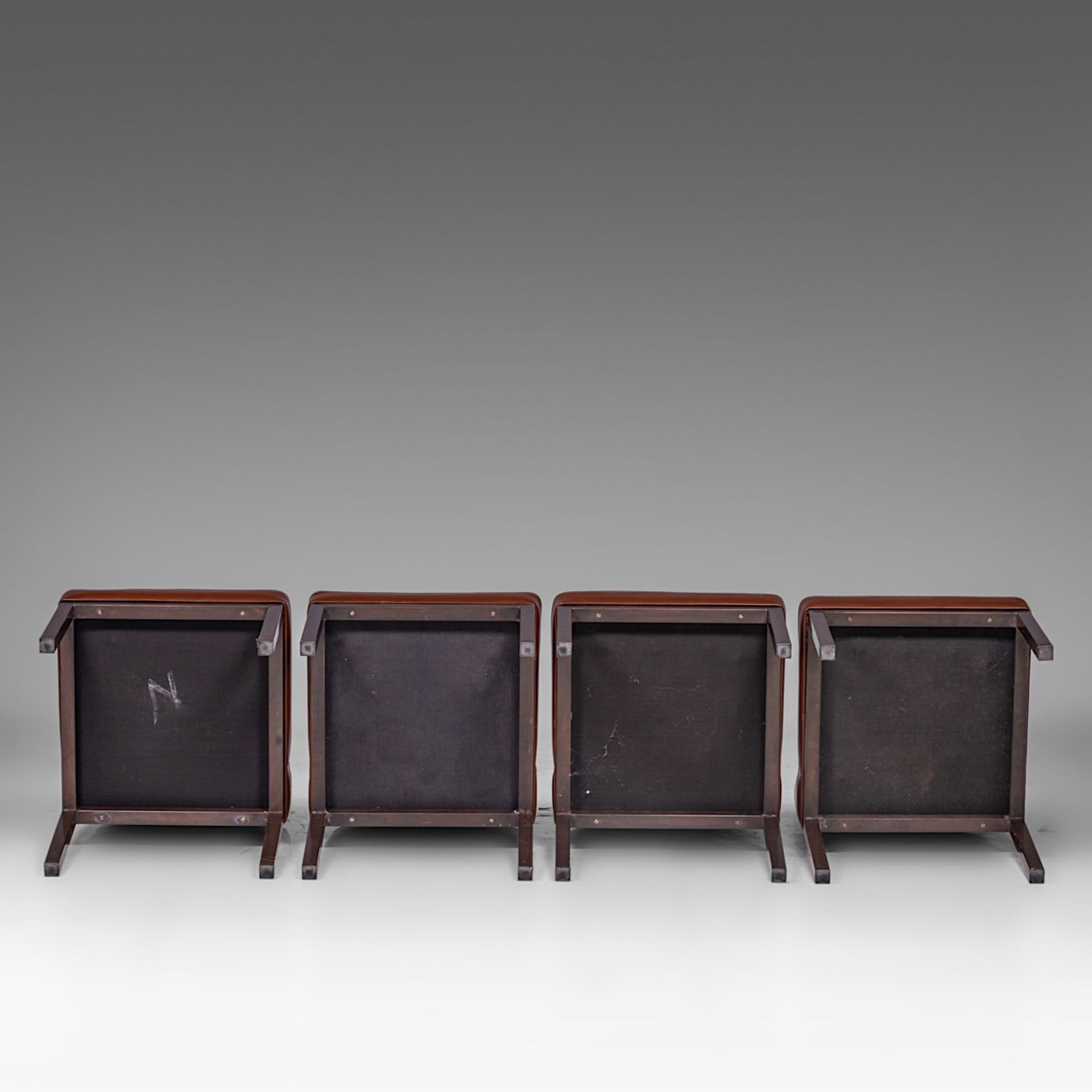 A set of four Jules Wabbes (1919-1974) chairs in brown leather and lacquered metal, H 79 cm - Image 9 of 9
