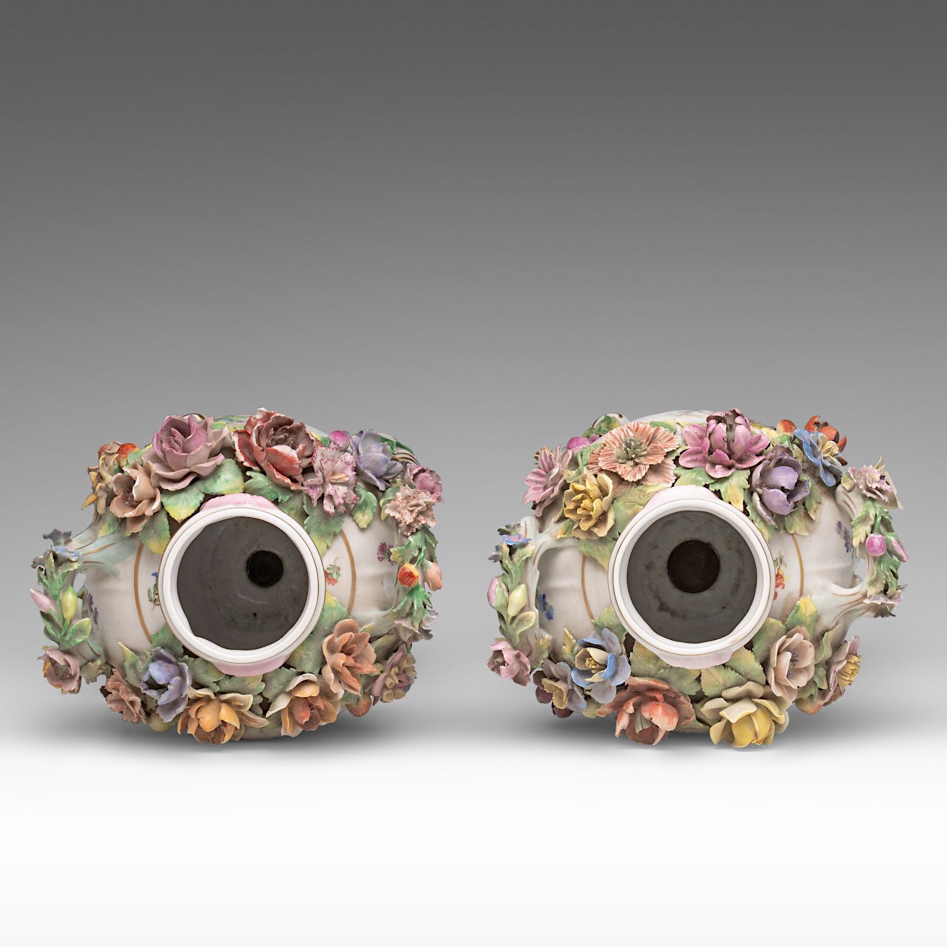 A pair of Saxony flower vases with hand-painted roundels of gallant couples, marked Dresden, H 47 cm - Bild 5 aus 10