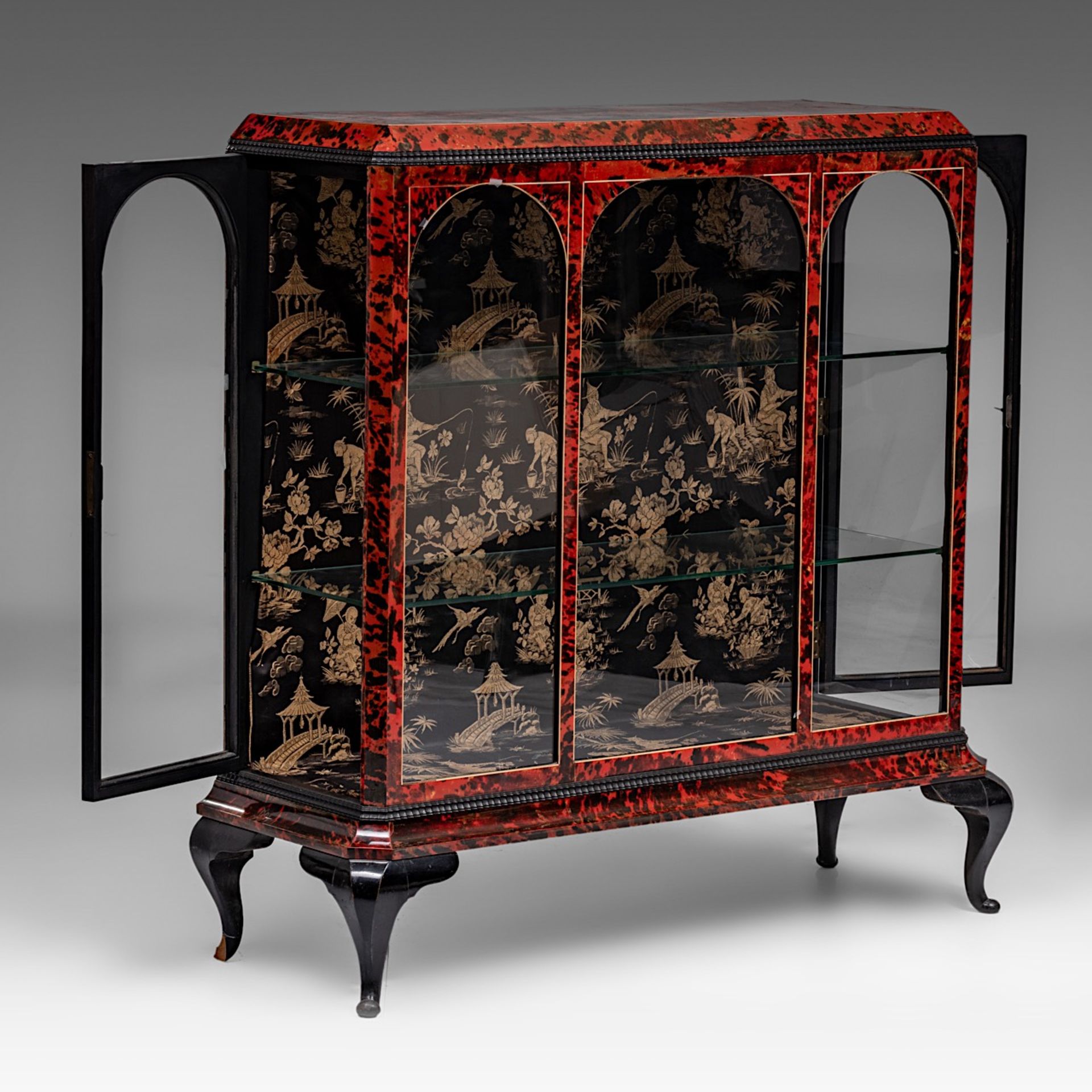 An exceptional Art Deco period tortoiseshell display cabinet, in the Maison Franck manner, H 110 - W - Image 6 of 7