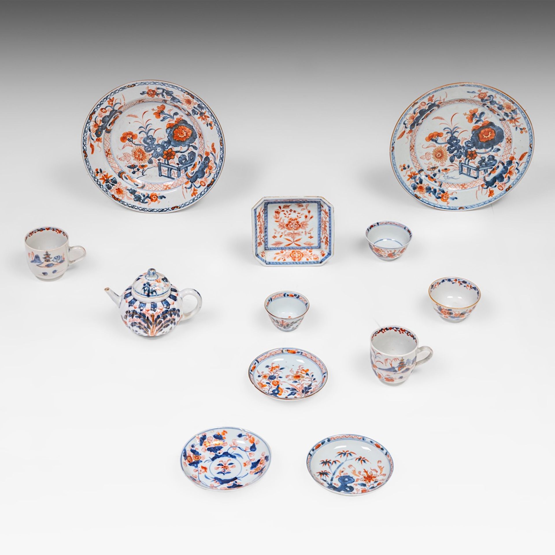A collection of Chinese Imari tea ware, 18thC, largest dia 23 cm (12) - Bild 19 aus 19