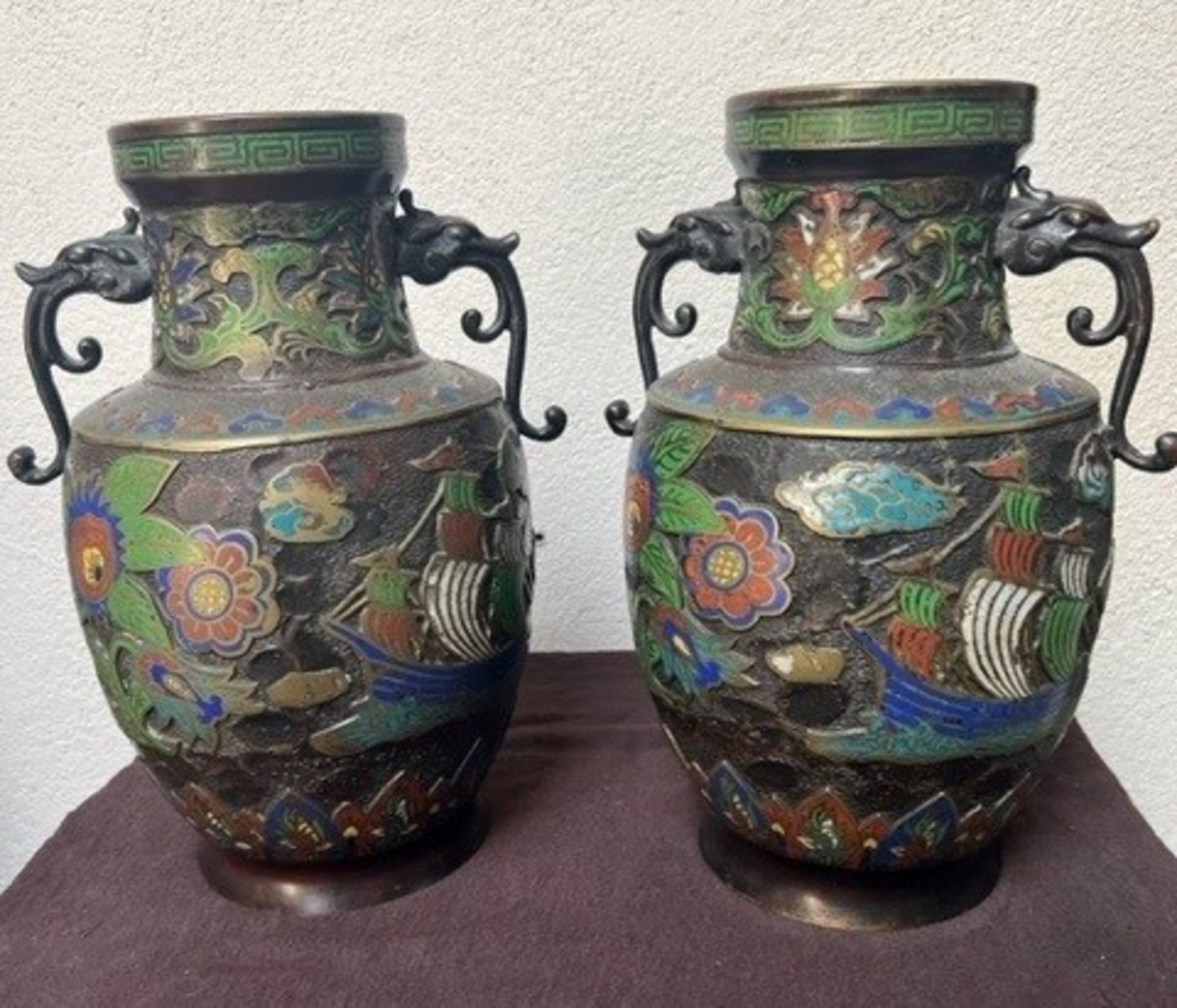 Pair of "Cloisonner" vases 19th/20th century.H : 31 cm
