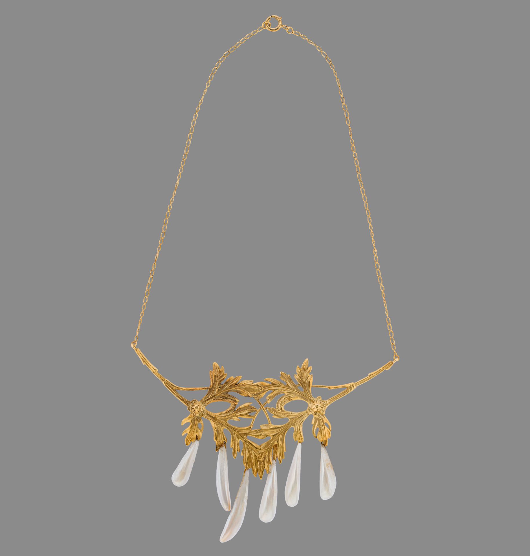Art Nouveau necklace with freshwater pearls