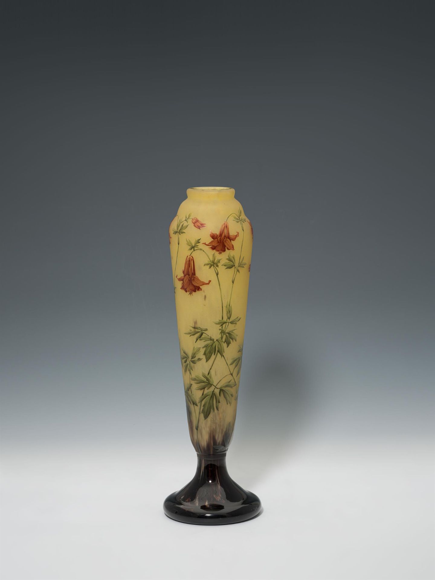 Daum Nancy: Vase "ancolies"