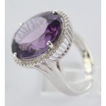 Ring, WG 750, Amethyst ca. 16.51 ct., Brillanten zus. ca. 0.34 ct., etwa tw/vs-si